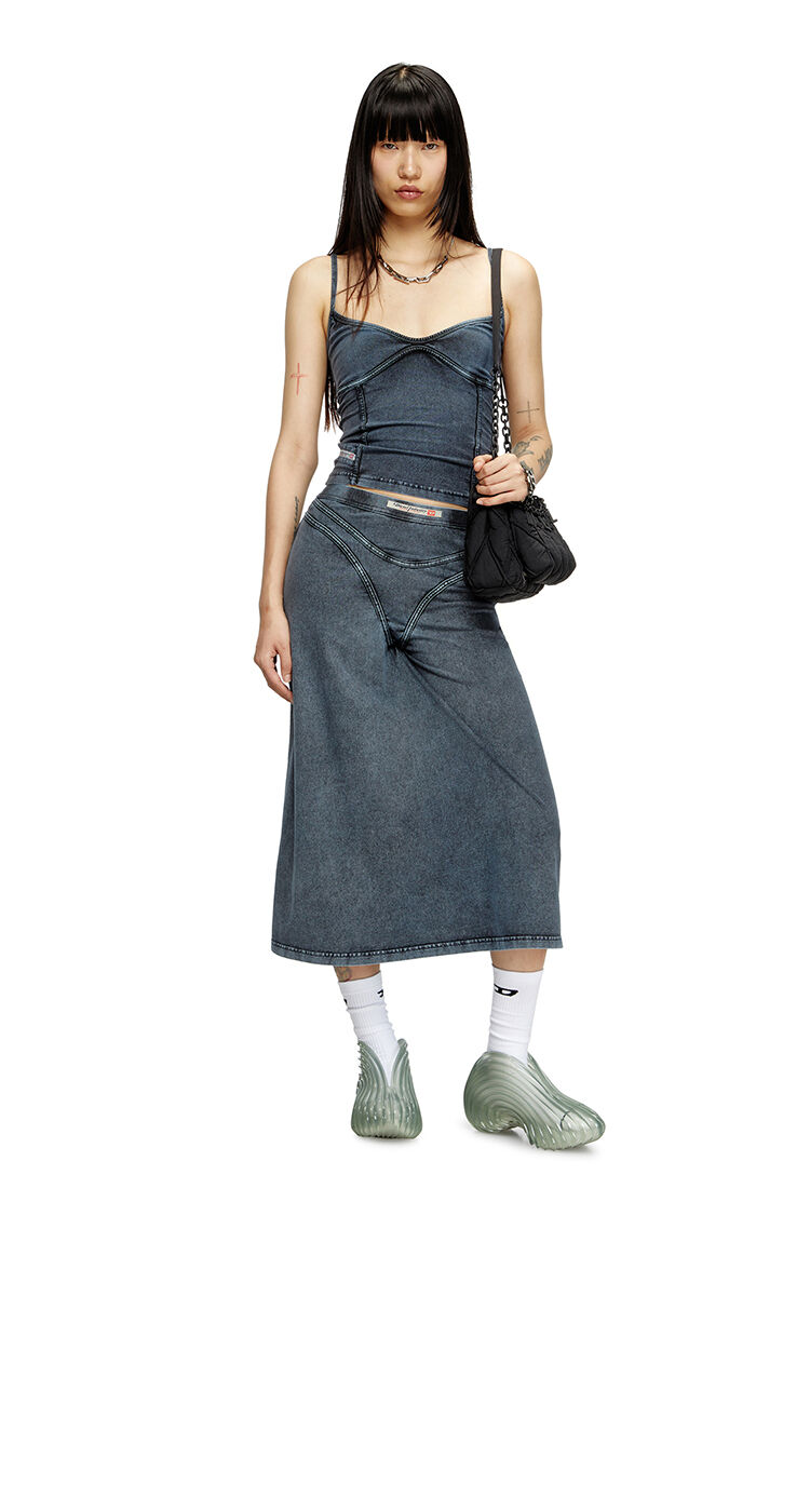 Slip-on sneaker in Melflex&reg;