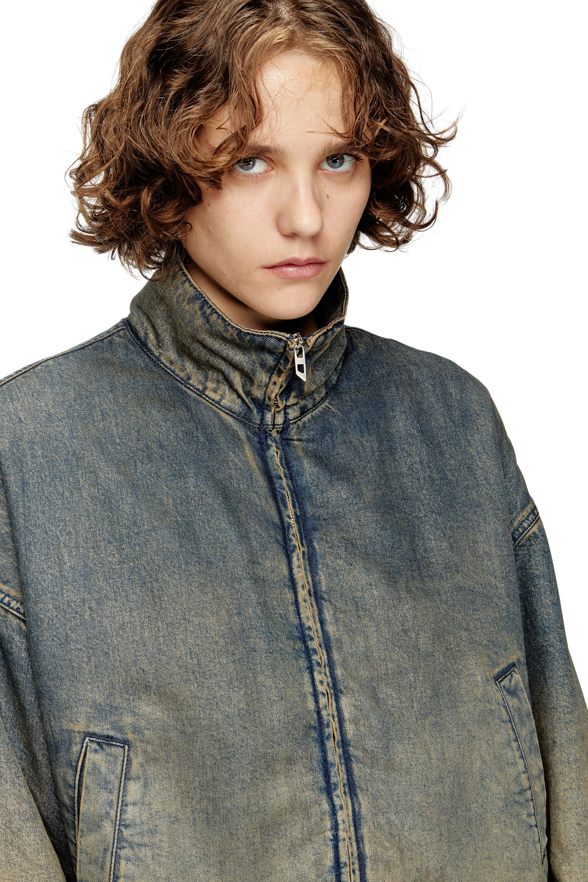 DIESEL>>ディーゼル デフラワーS デニムジャケット Women's Zipped jacket in fluid shaded denim | Blue | Diesel