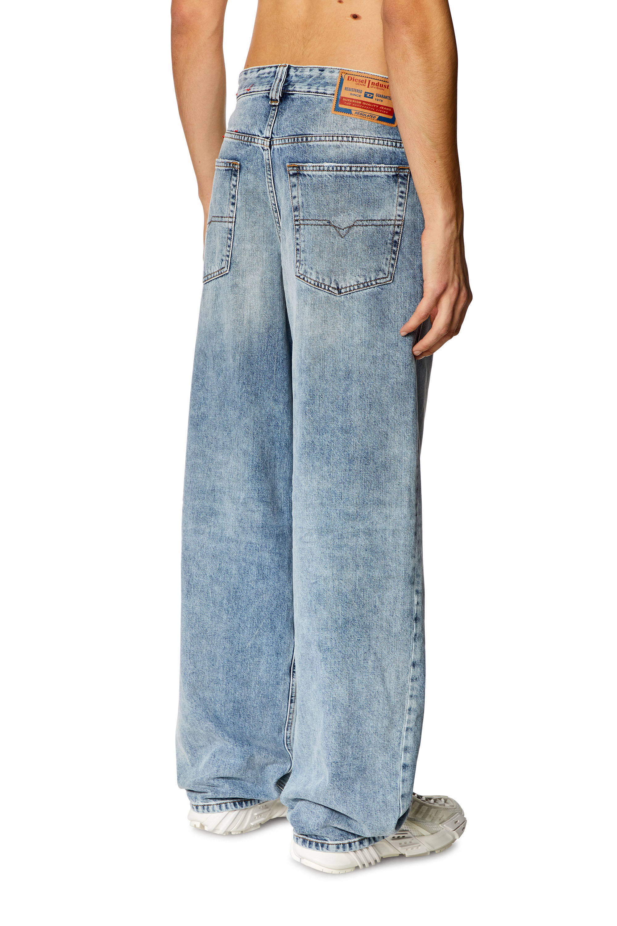 Diesel - Male's Relaxed Jeans 2001 D-Macro 09H57, Light Blue - 4