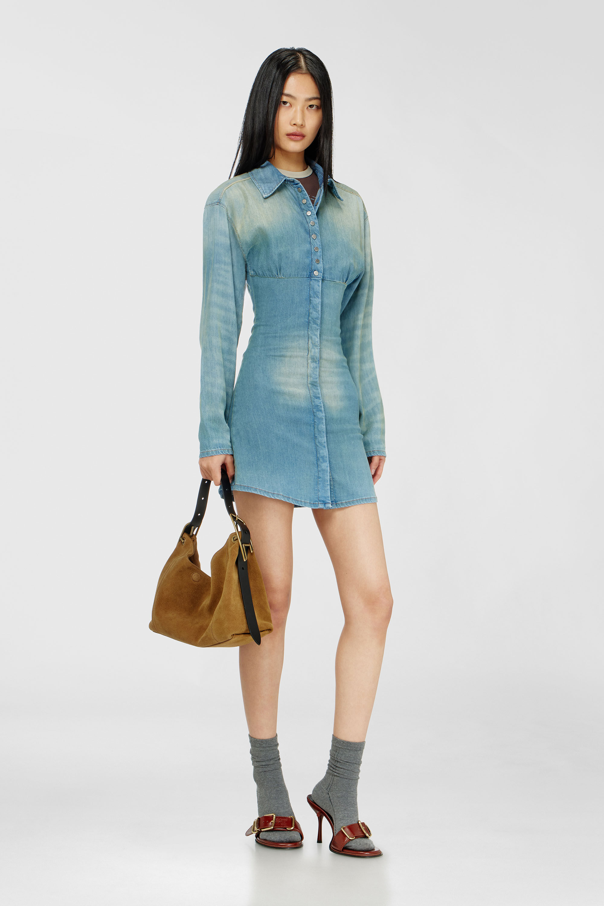 Diesel - DE-VIOLIM-S, Vestido camisero vaquero mini con dise&ntilde;o seccionado Mujer in Azul marino - 1