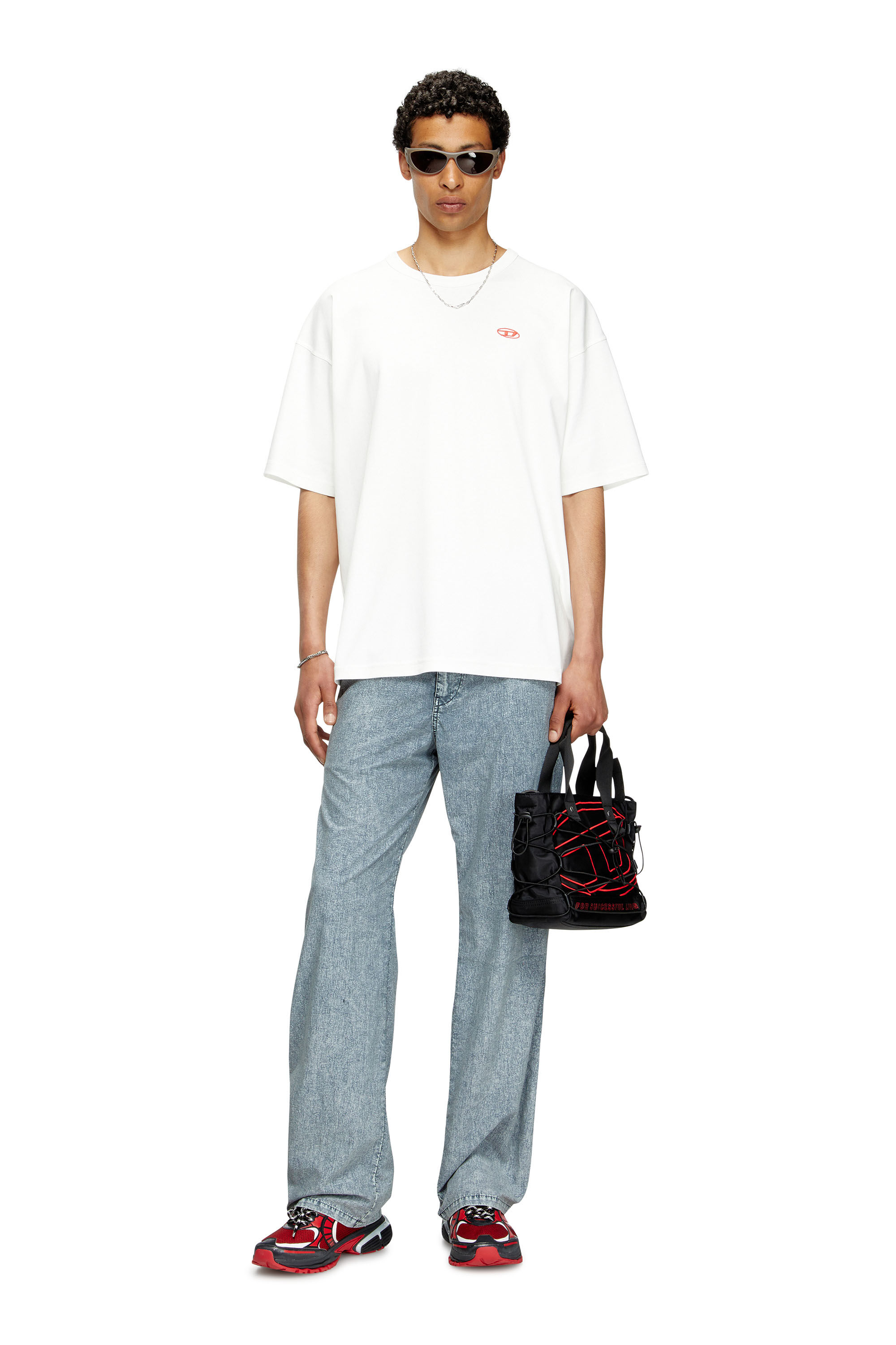 A18535_0AIJU_141_C.jpg?q=80?sw A18535_0AIJU_141_C.jpg?q=80?sw