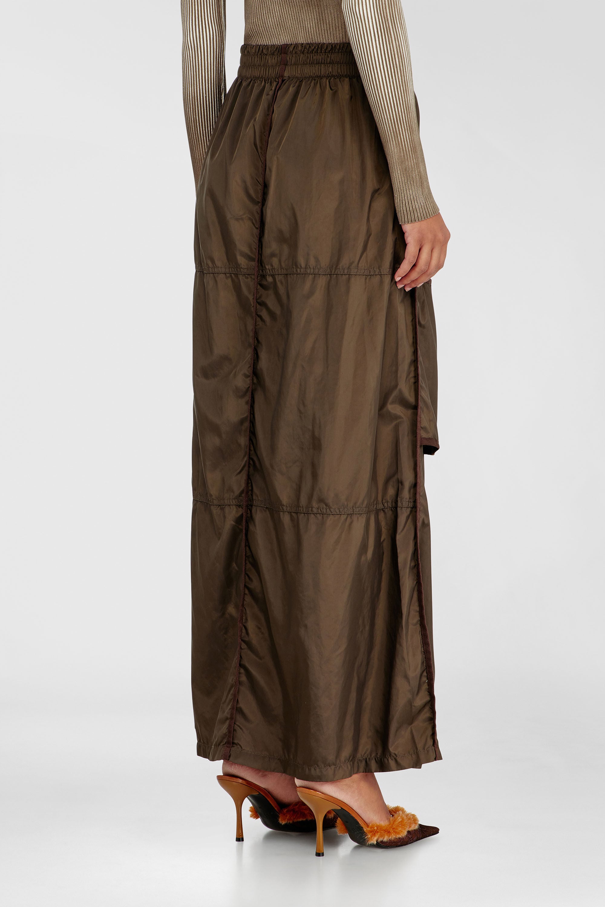 Diesel - O-HYTON, Female's Windbreaker maxi skirt with front zip in Brown - 4