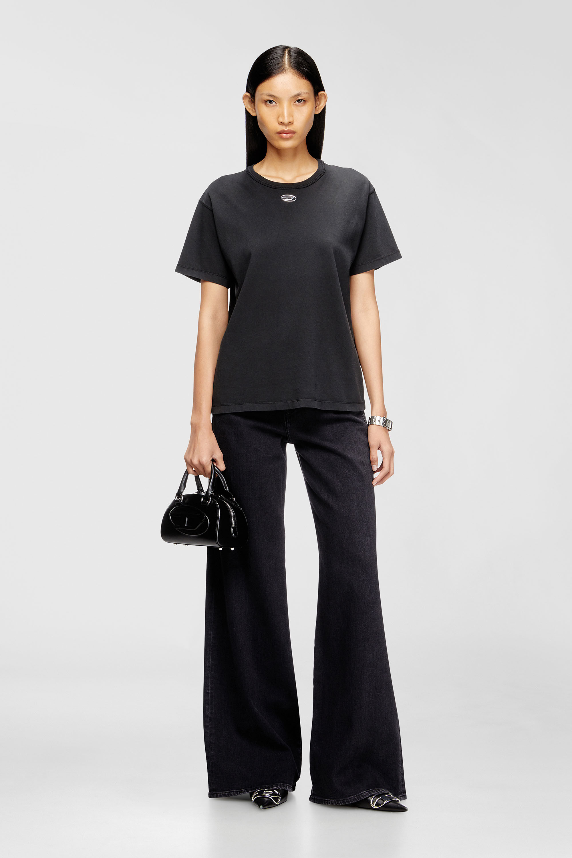Diesel - T-NORMY-OD-S1, Camiseta de algod&oacute;n con Oval D met&aacute;lico Mujer in Negro - 1