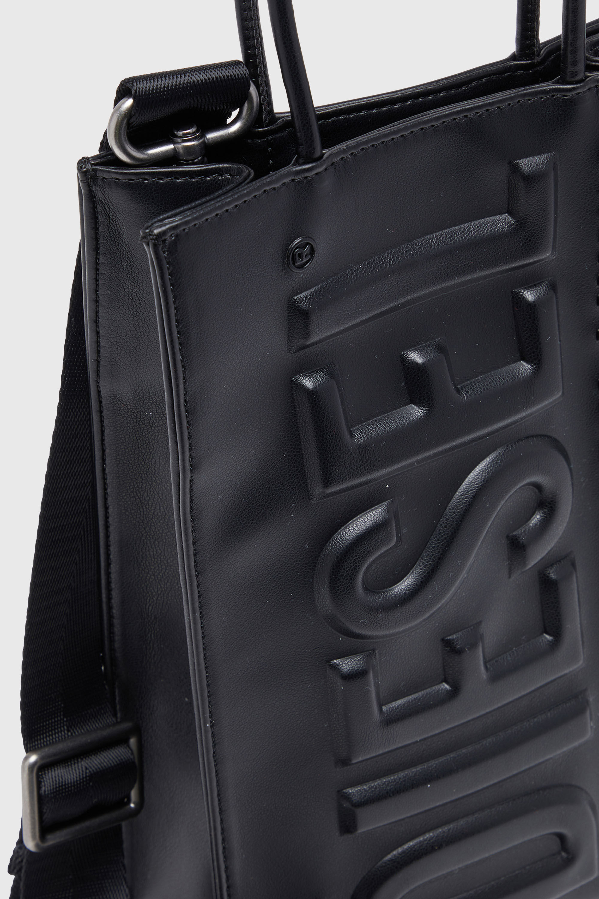 Men's Dsl 3D M-PU tote bag with embossed logo | Black | Diesel US