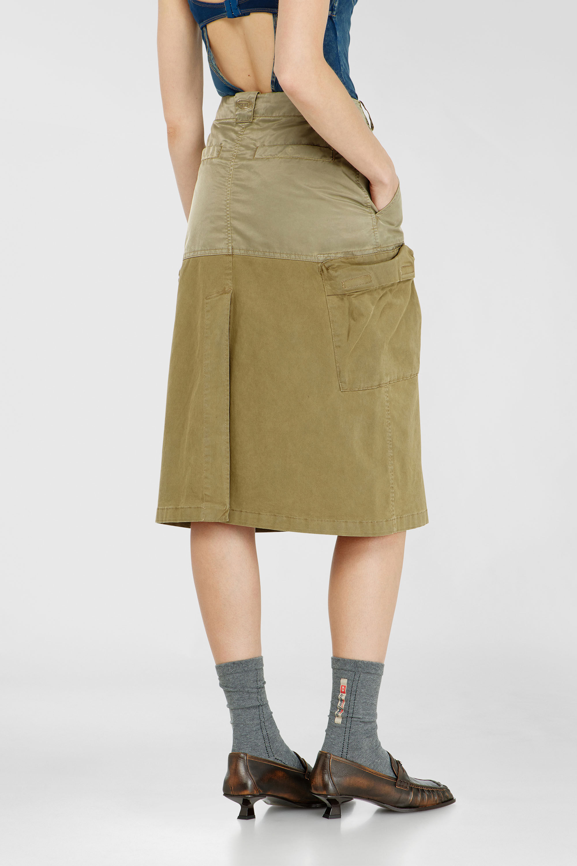 Diesel - O-DELE, Falda cargo midi de algod&oacute;n y nailon Mujer in Verde - 4