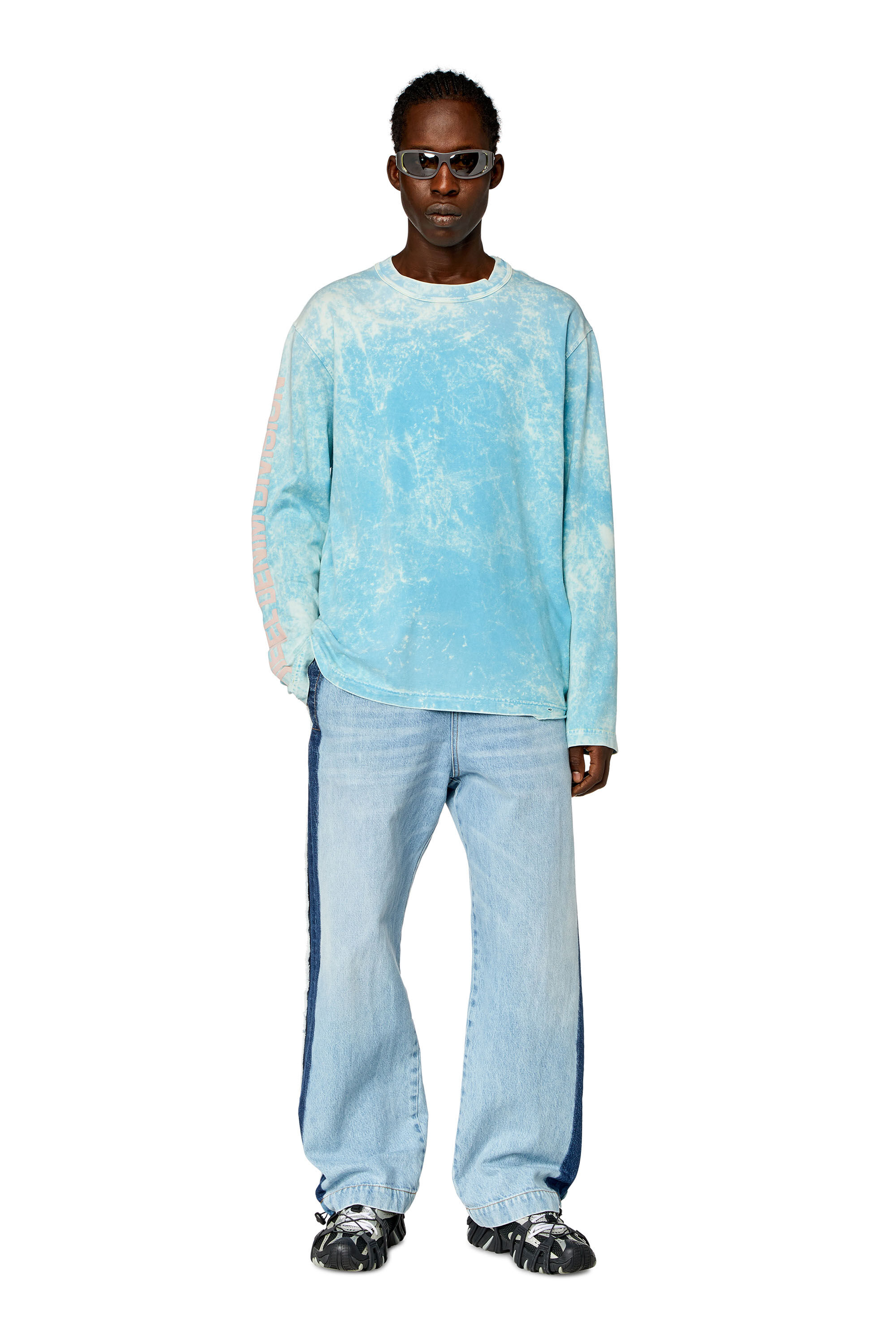Diesel - T-CRANE-LS-N1, T-shirt à manches longues délavé à l'acide Homme in Bleu - 1