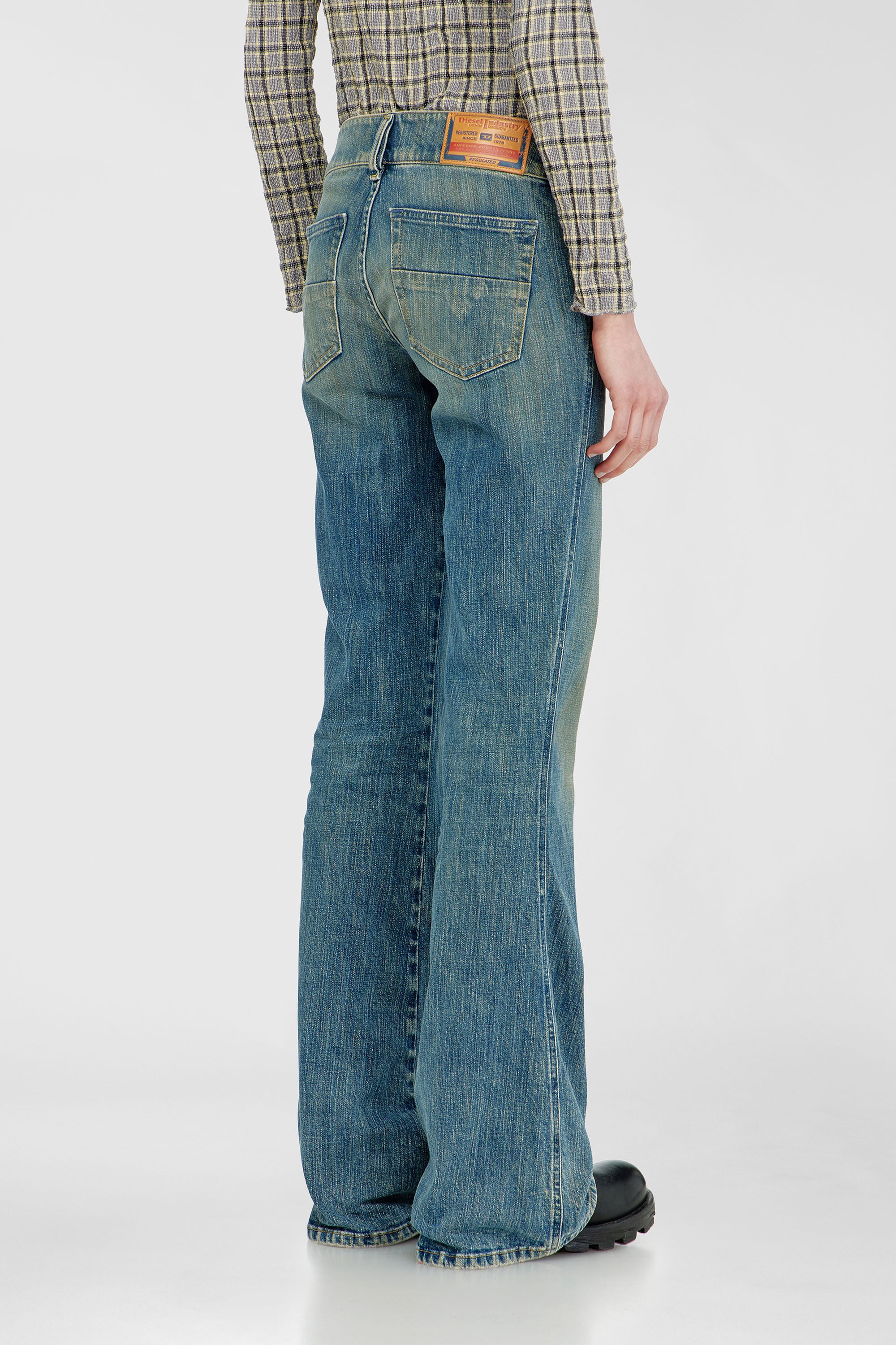 Diesel - Woman's Bootcut Jeans D-Hush 007EJ, Medium blue - 5