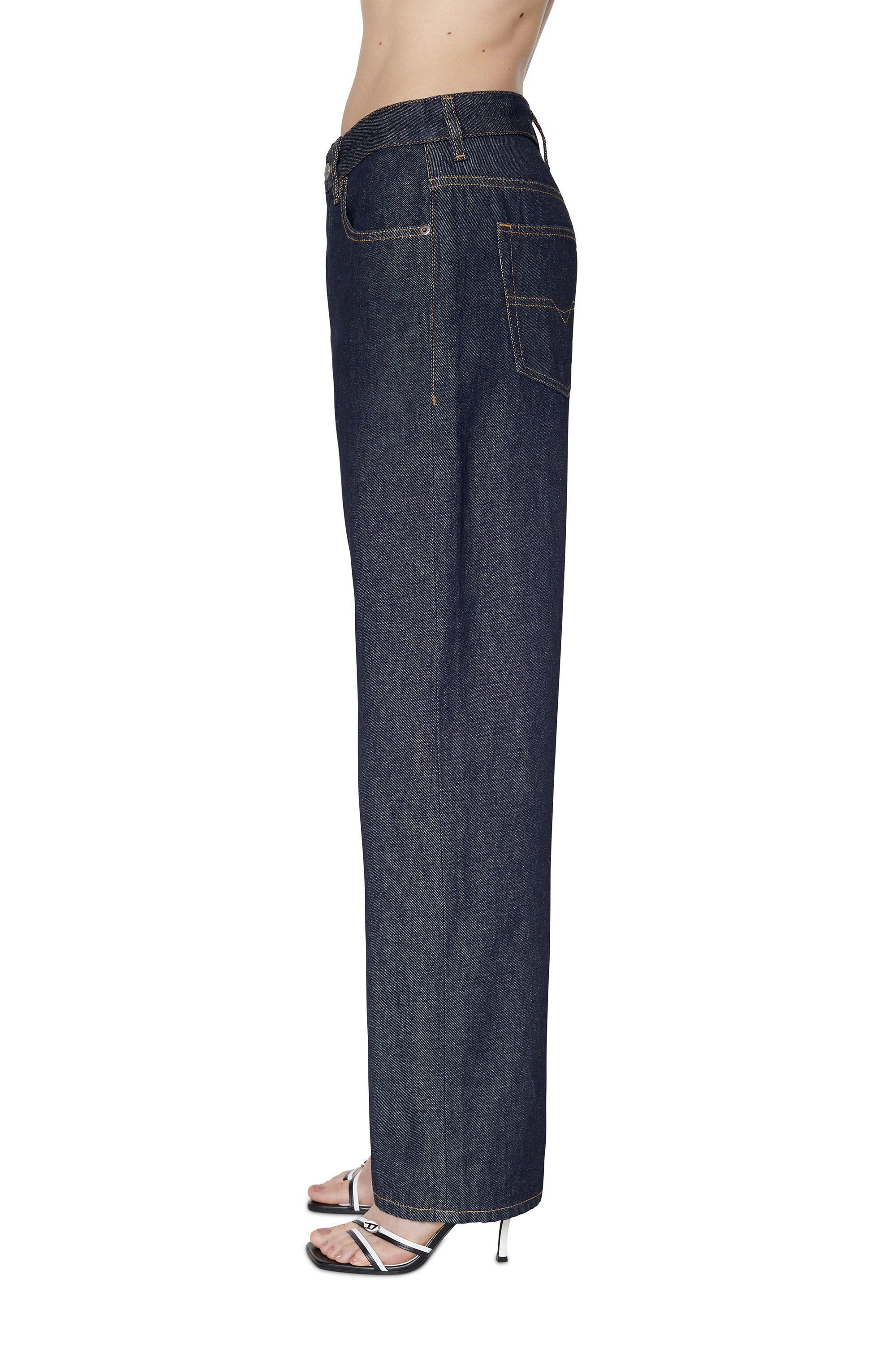 Diesel - Straight Jeans 1999 D-Reggy Z9C02, Female's Straight Jeans - 1999 D-Reggy in Dark Blue - 6