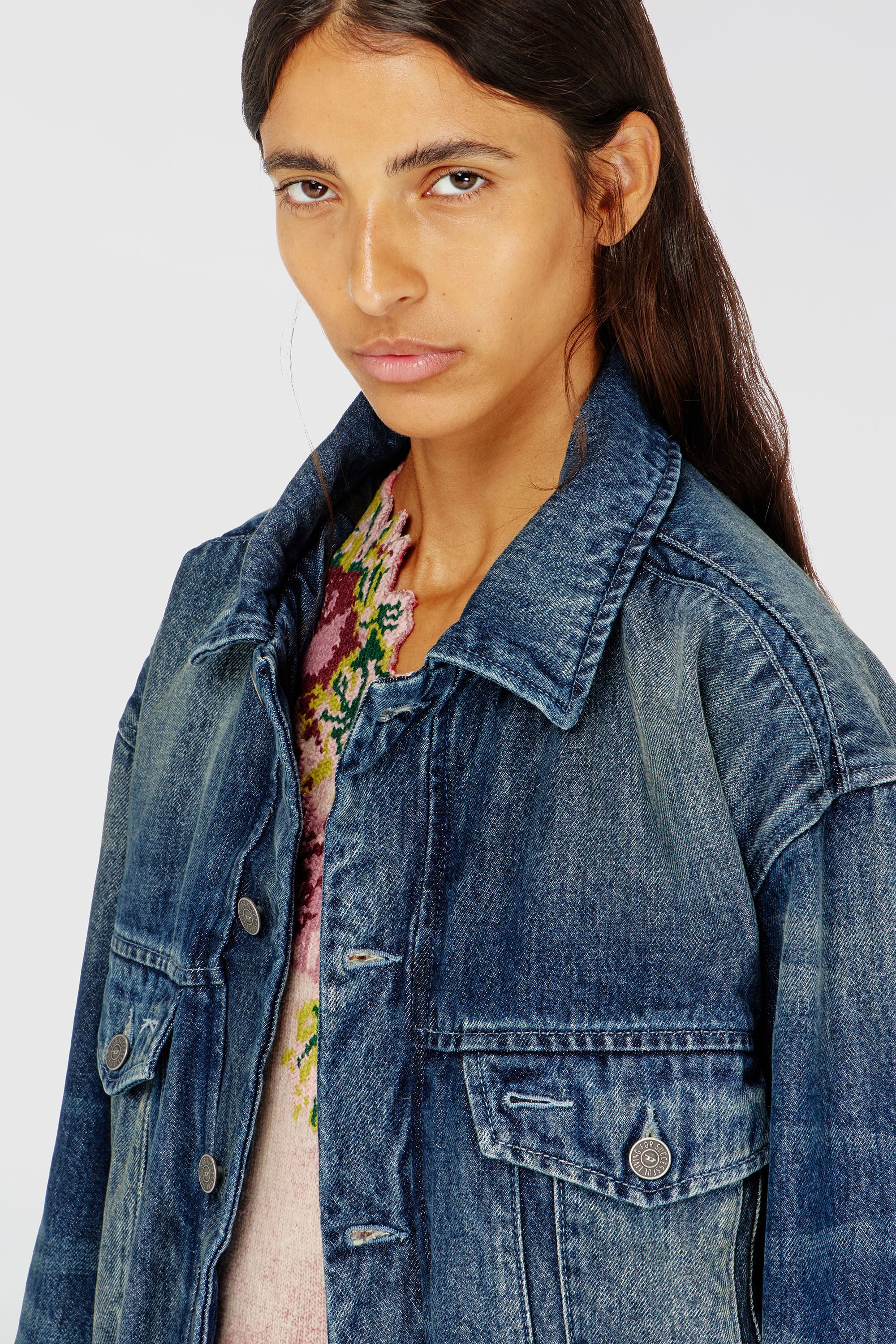 Diesel - DE-MORVI-FSJ, Woman's Elasticated trucker jacket in denim in Dark Blue - 4