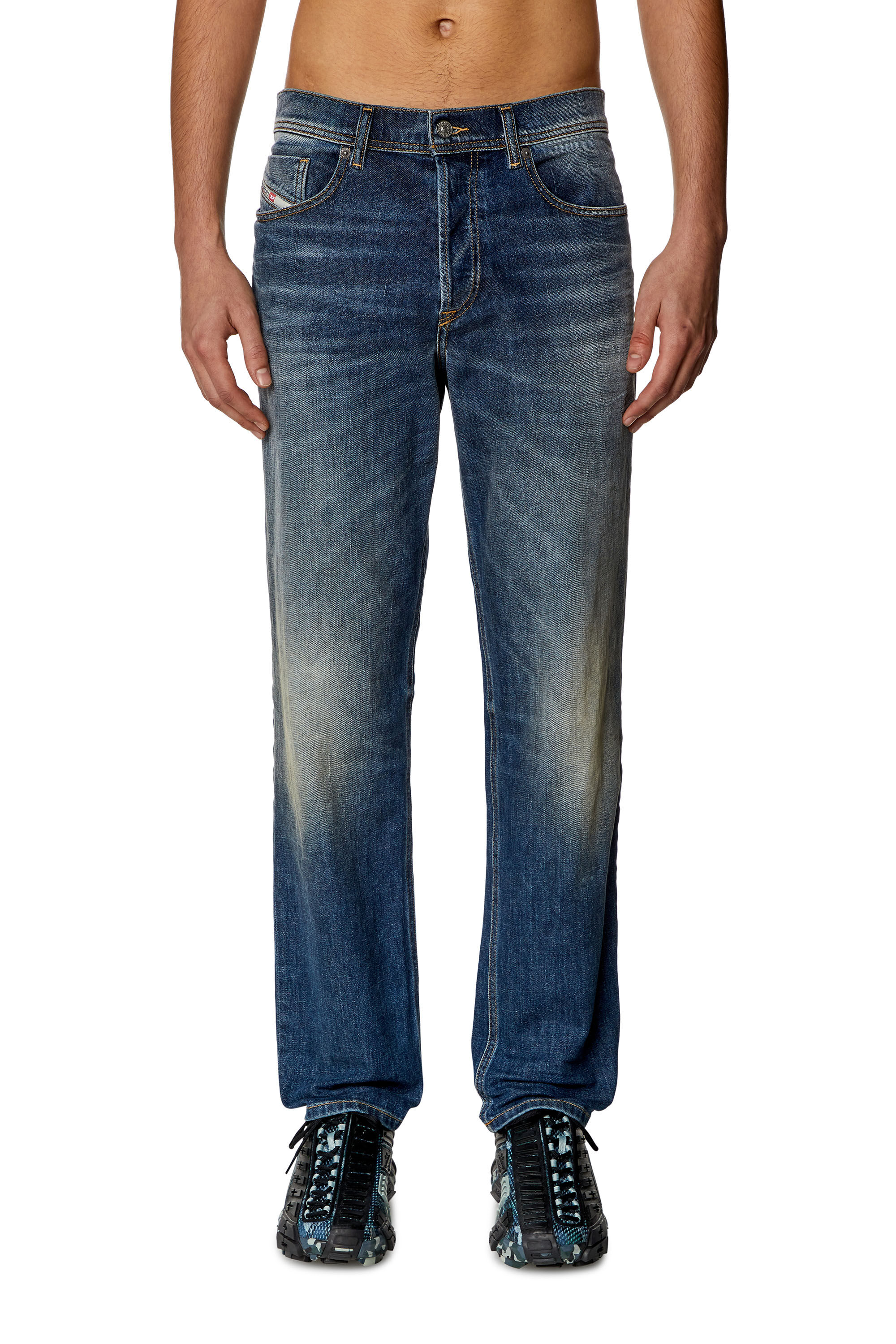 Diesel - Regular Jeans 2023 D-Finitive 09H43 Homme, Bleu Foncé - Image 3