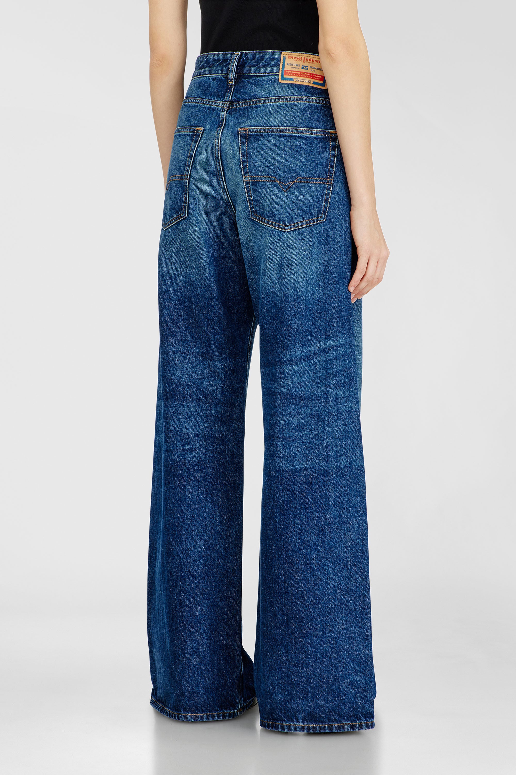 Low Dark wash baggy jeans | Diesel® US