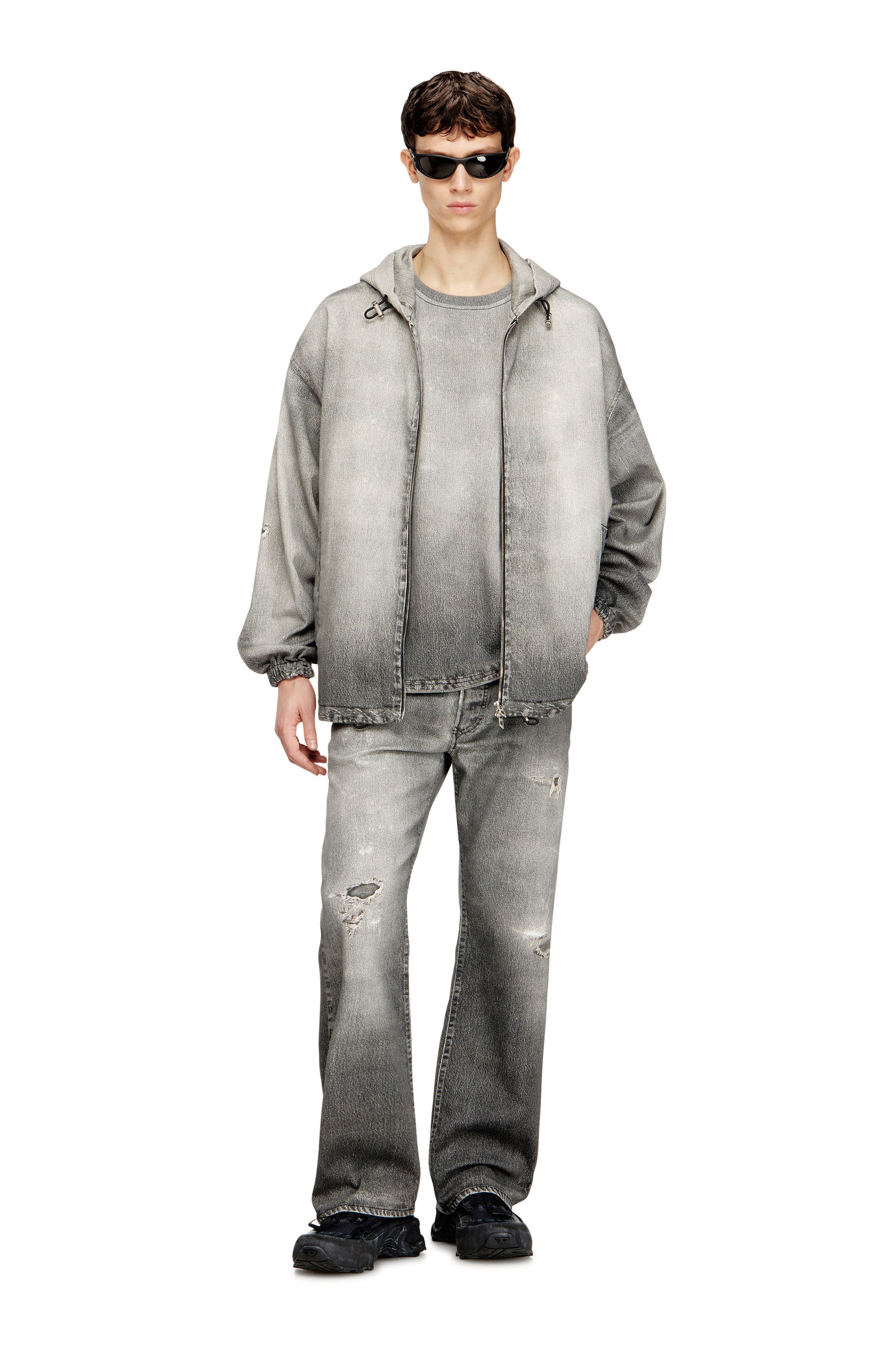 Diesel - D-BOX JOGG, Camiseta vaquera con efecto tratado trompe l'oeil Hombre in Gris - 1