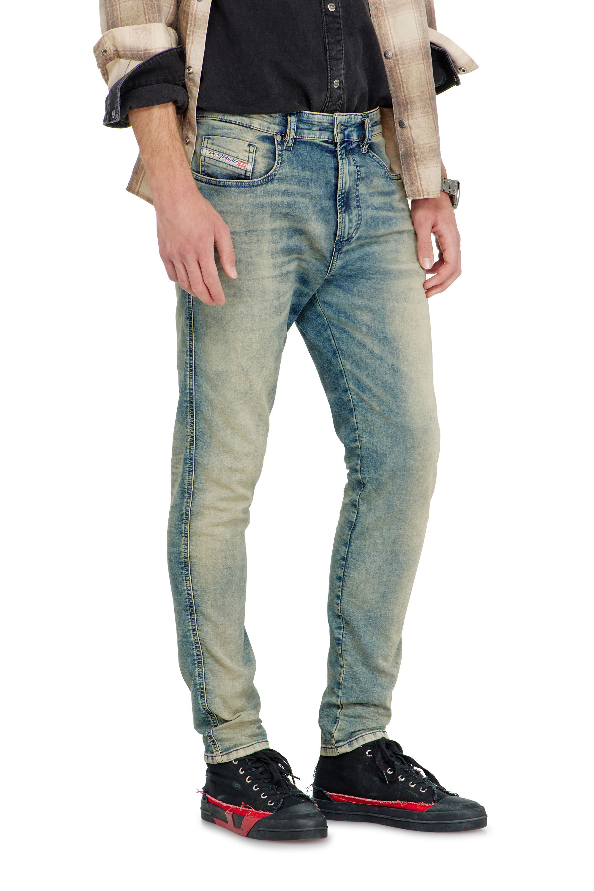 Diesel - Male's Slim 2062 D-Strukt Joggjeans&reg; 09P60, Medium Blue - 5
