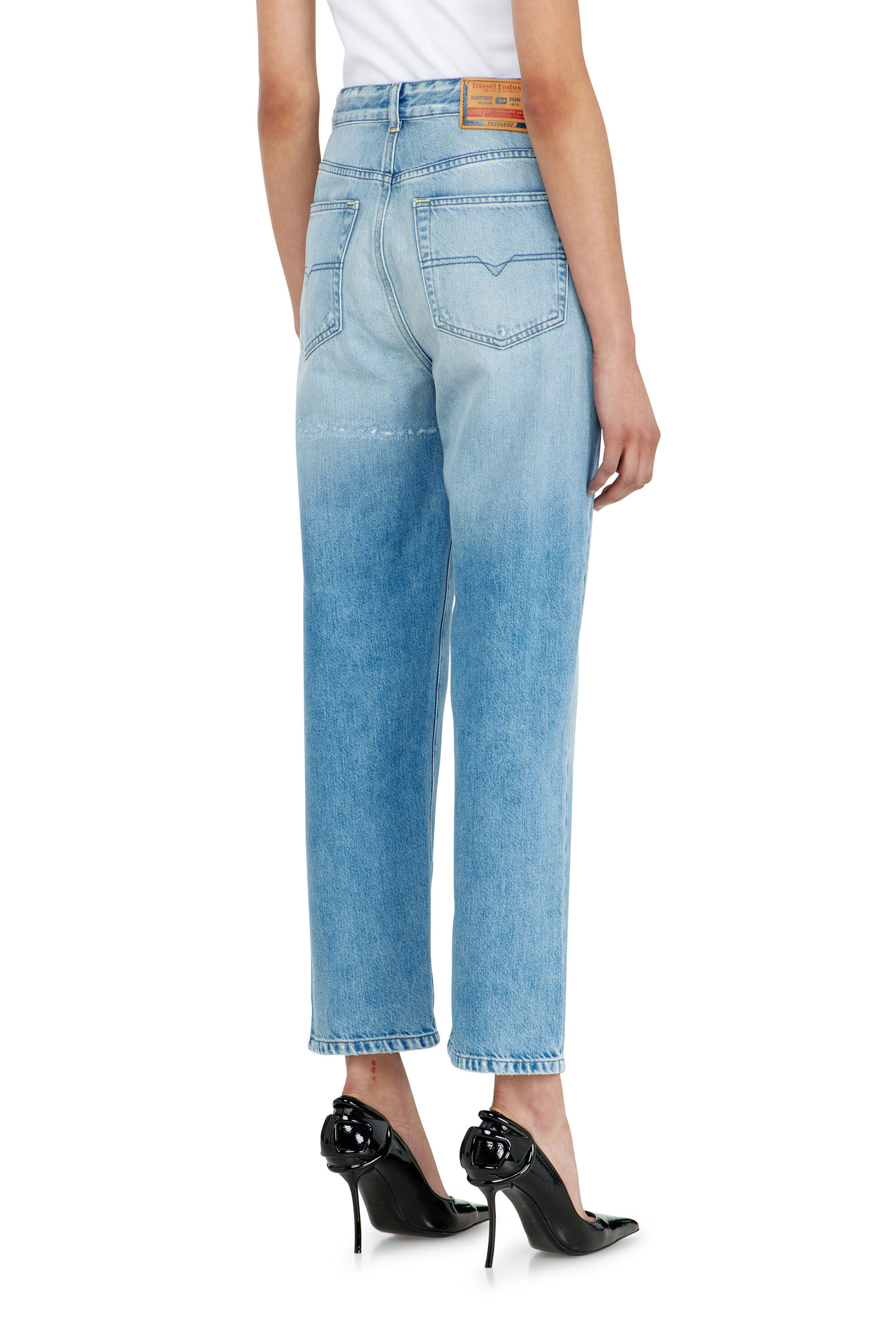 Diesel - Regular Jeans 1981 D-Went 09P49 Femme, Bleu Clair - Image 5