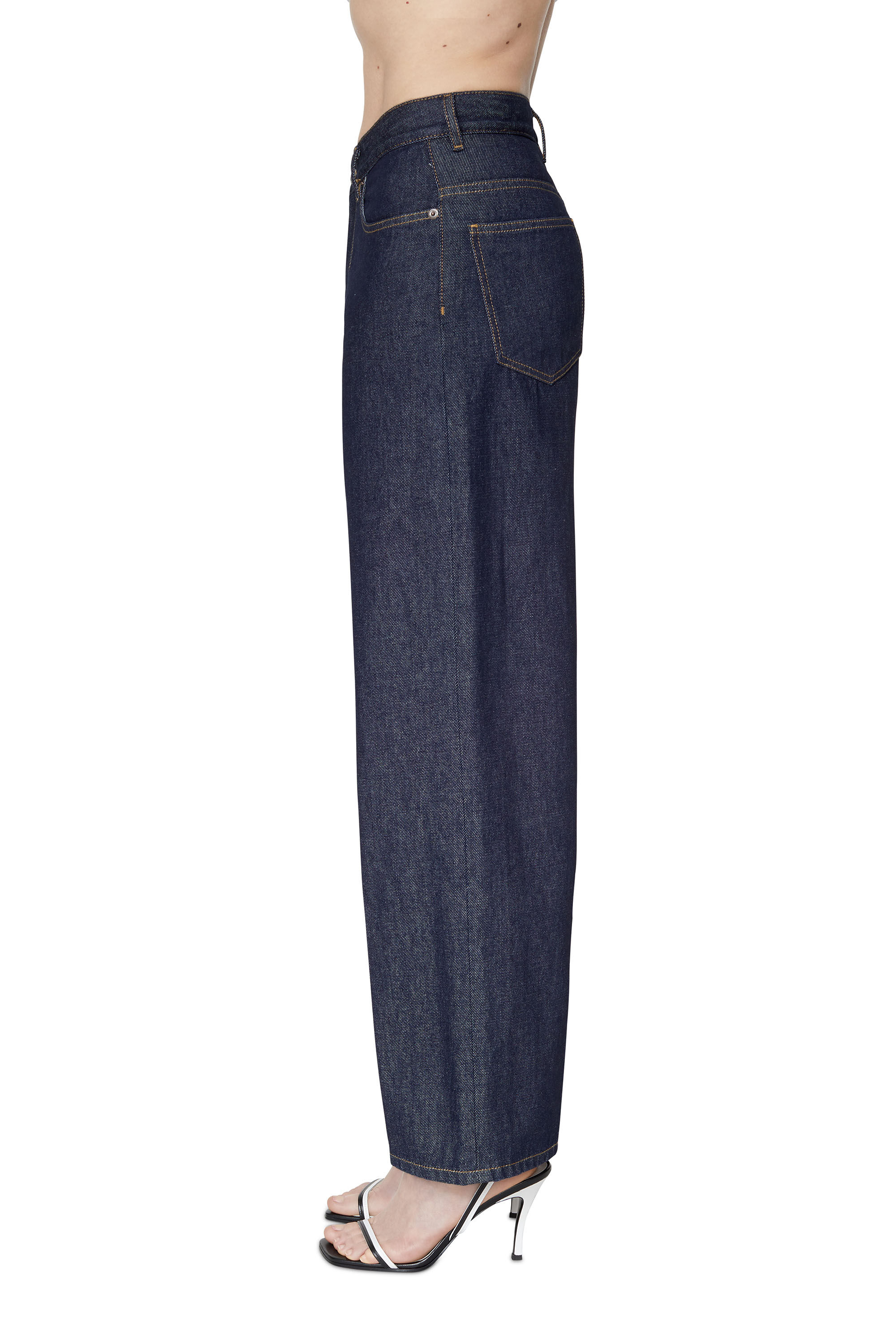 Diesel - Bootcut and Flare Jeans 2000 Widee Z9C02, Female's Bootcut and Flare Jeans - 2000 Widee in Dark Blue - 6