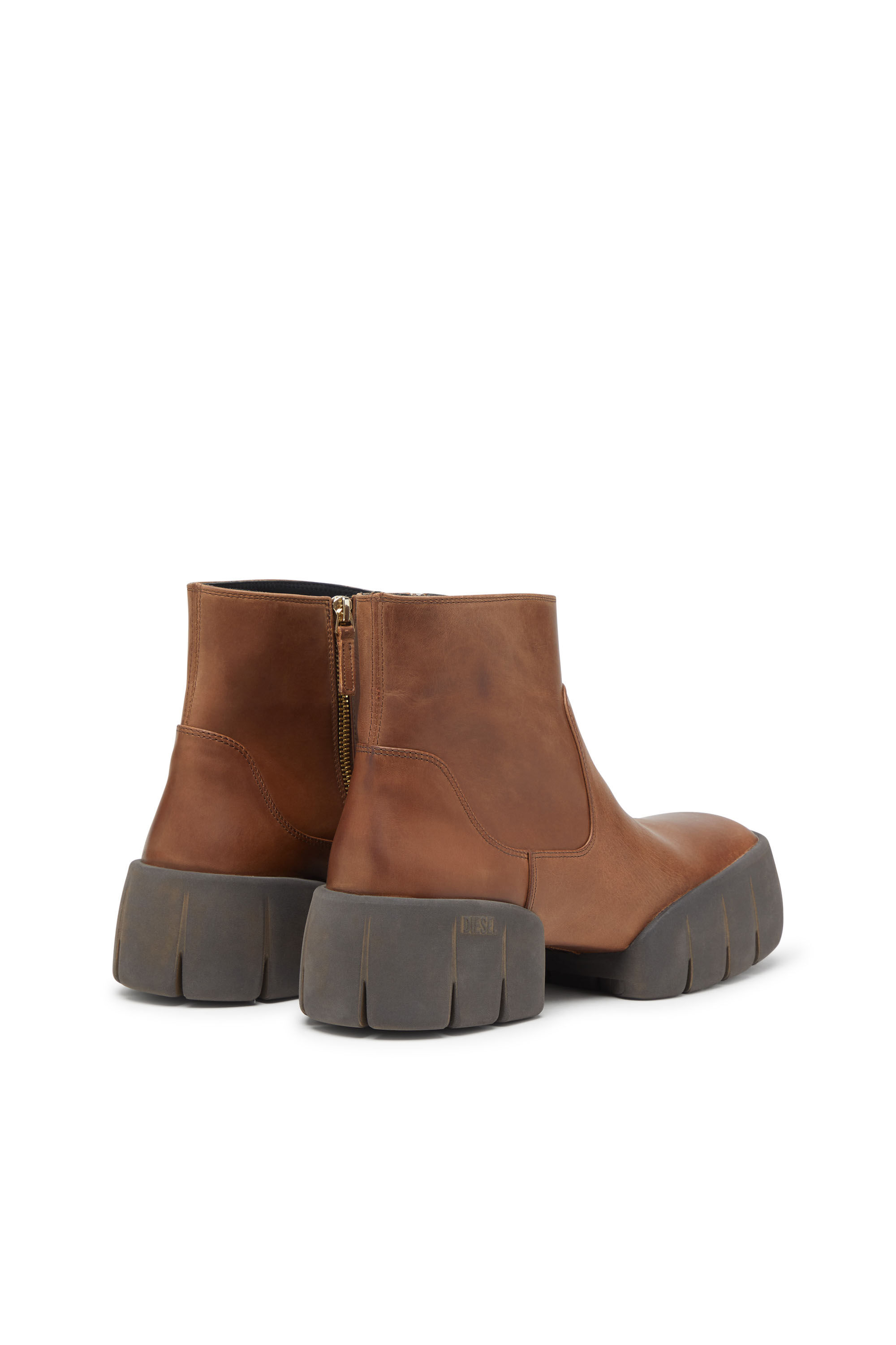 Diesel - D-TEX BT, Male's D-Tex-Oiled leather ankle boots with split sole in Brown - 3