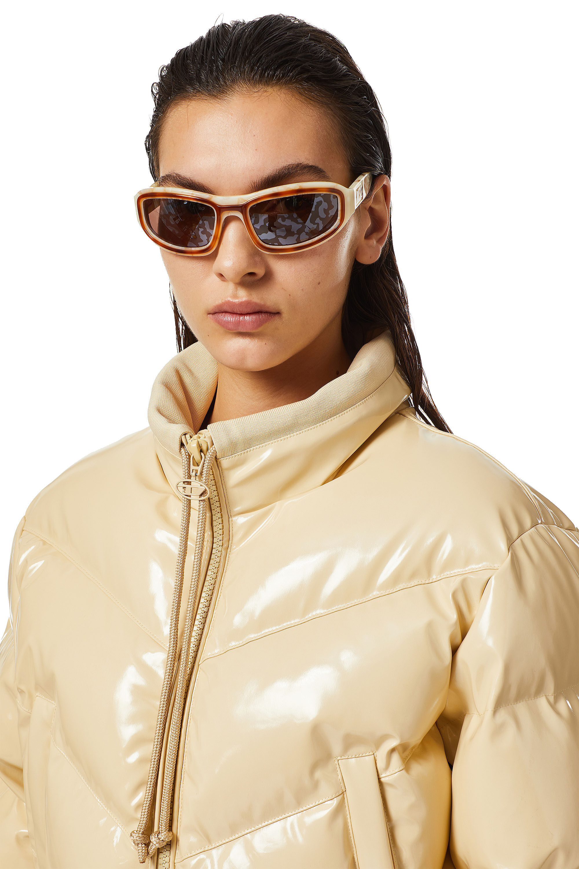 Diesel - W-CREMA, Female's Quilted-vinyl down bomber jacket in Beige - 4