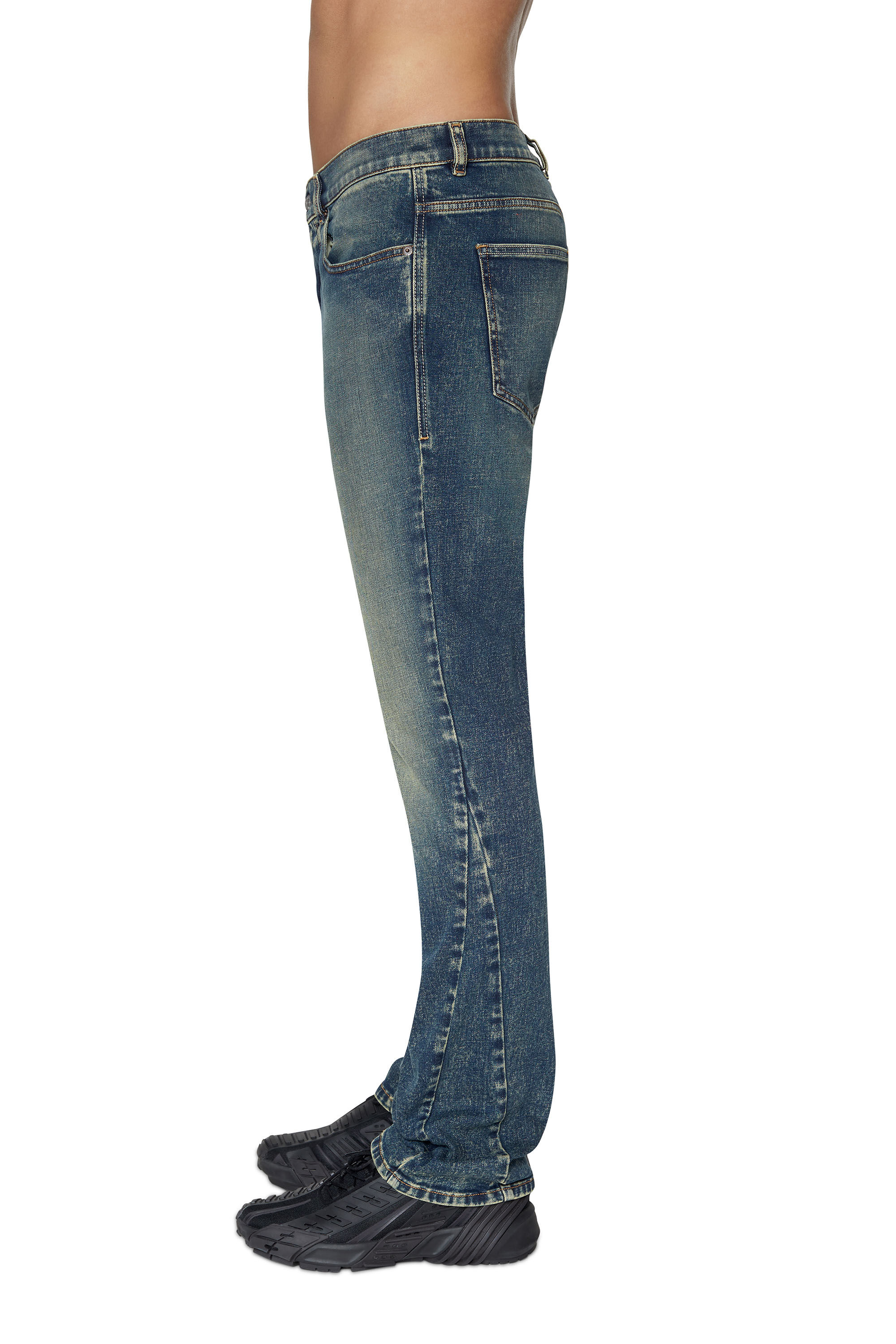 Diesel - Bootcut Jeans 2021 D-Vocs 09B91, Bootcut Jeans - 2021 D-Vocs Homme in Bleu - 5