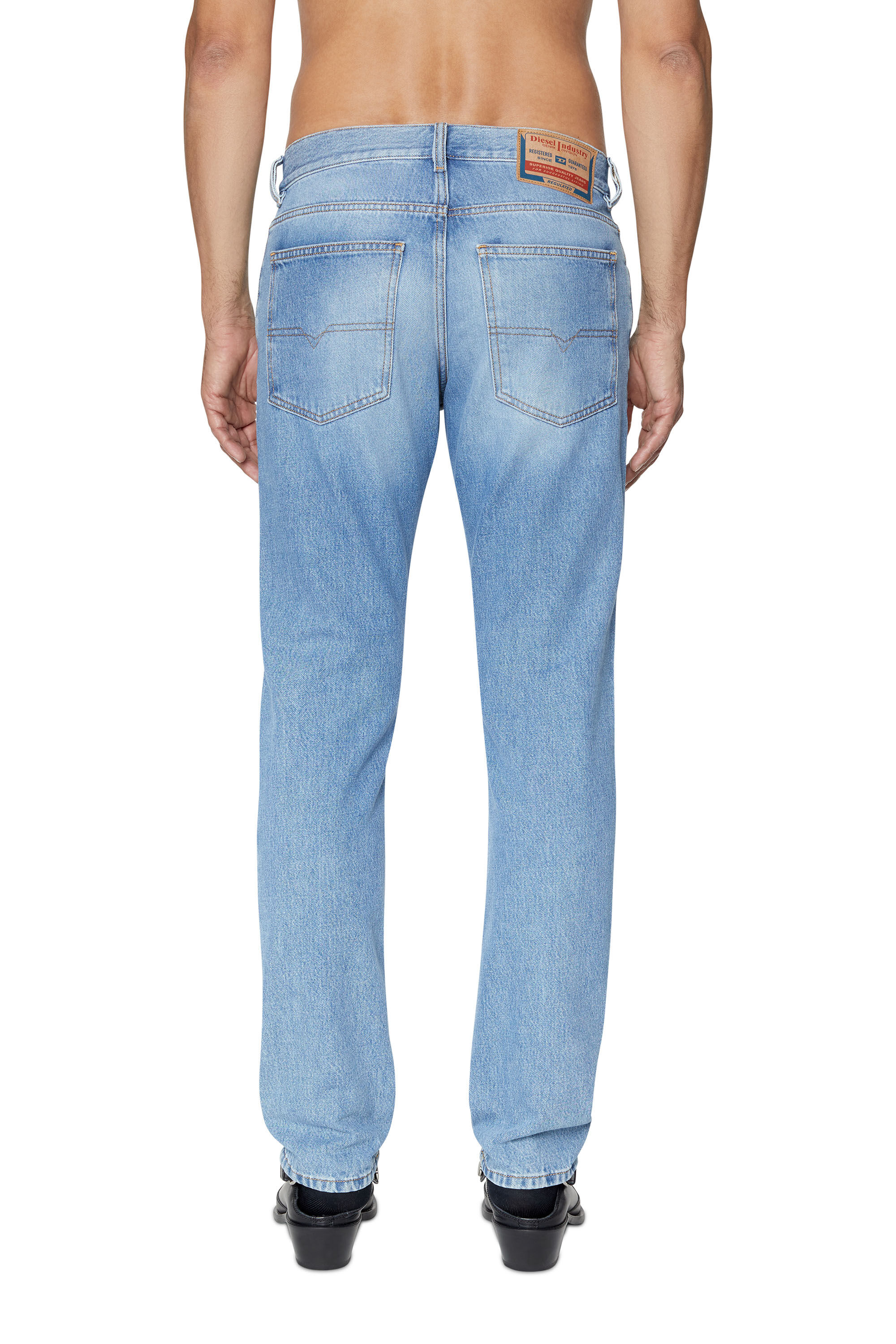 Diesel - Straight Jeans 1995 D-Sark 09C15, Male's Straight Jeans - 1995 D-Sark in Light Blue - 4