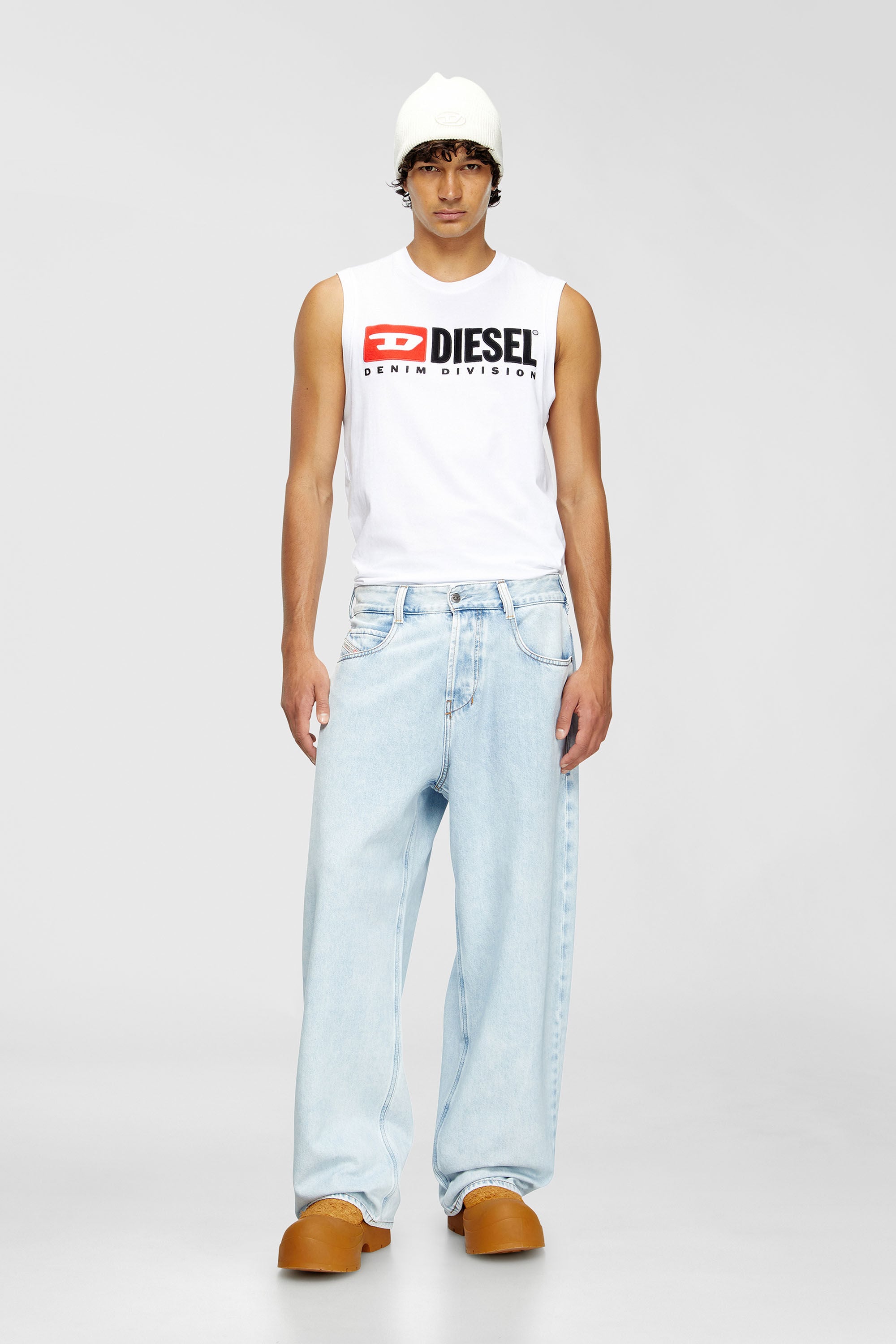 DIESEL 1997 D-ENIM-M リラックスフィット　W28L32 Women's Relaxed Jeans | Regular Waist 1997 D-Enim-M | Light Blue