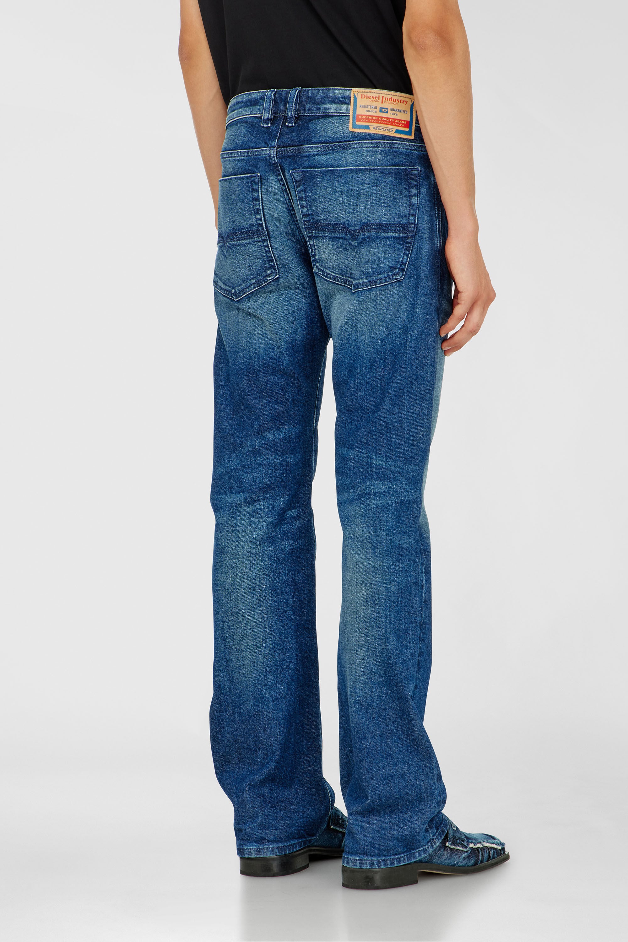 Men's Bootcut Jeans | Low Waist 2007 ZatinyDark Blue | Diesel HK