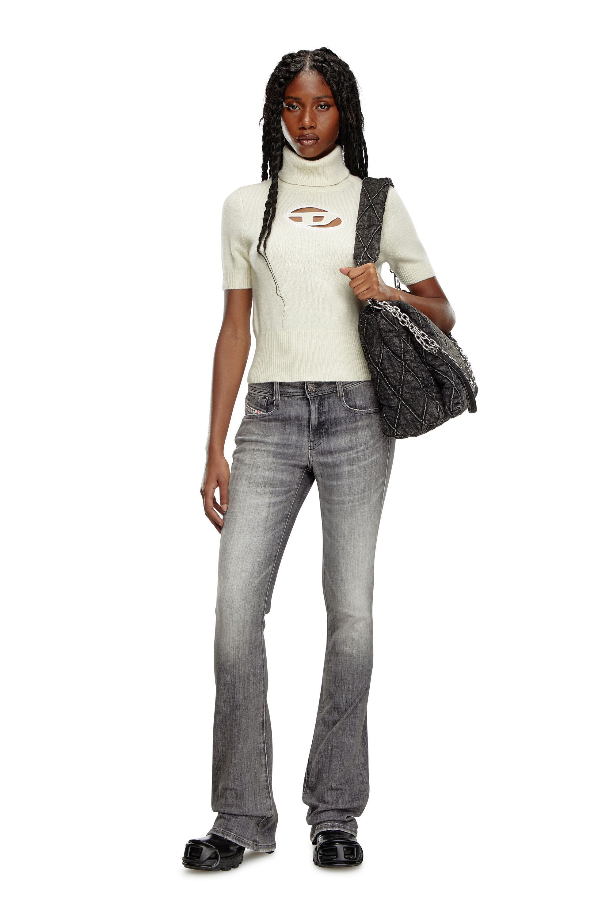 Diesel - M-ARGARET, Pull à manches courtes avec logo effet découpé Femme in Blanc - 1