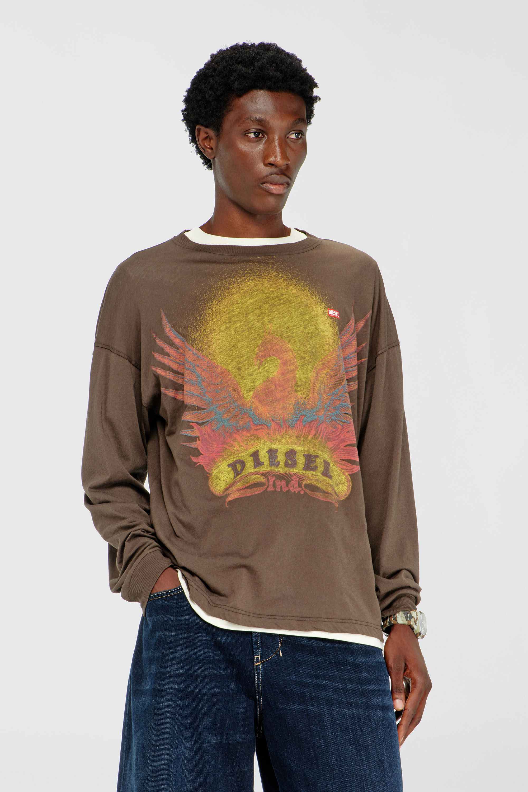 Men's Long sleeve T-shirt with Phoenix graphic | Brown | Diesel US