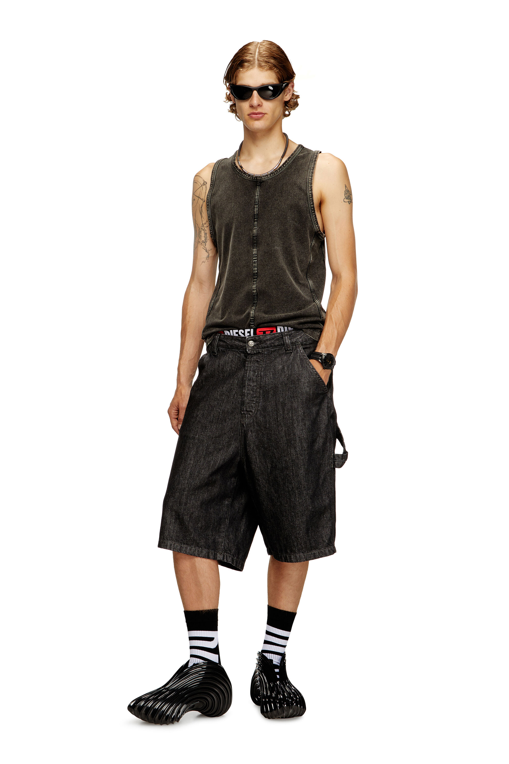 靴 Melissa Quantum Sneakers X DIESEL Quantum leap. The Quantum Sneaker X is one of three new styles in