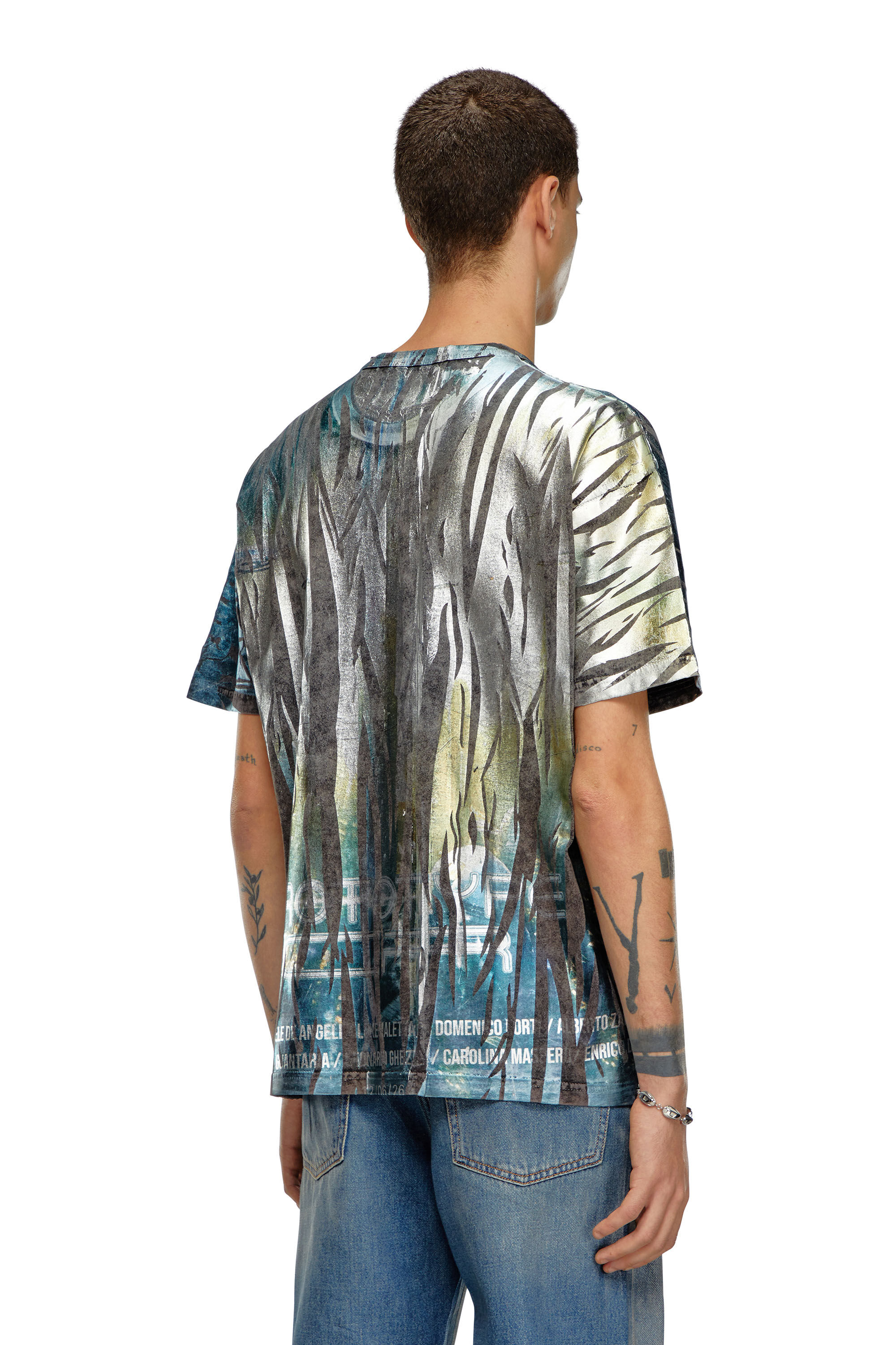 Diesel - T-BORD-Q1, T-shirt avec traitement froissé Homme in Polychrome - 4