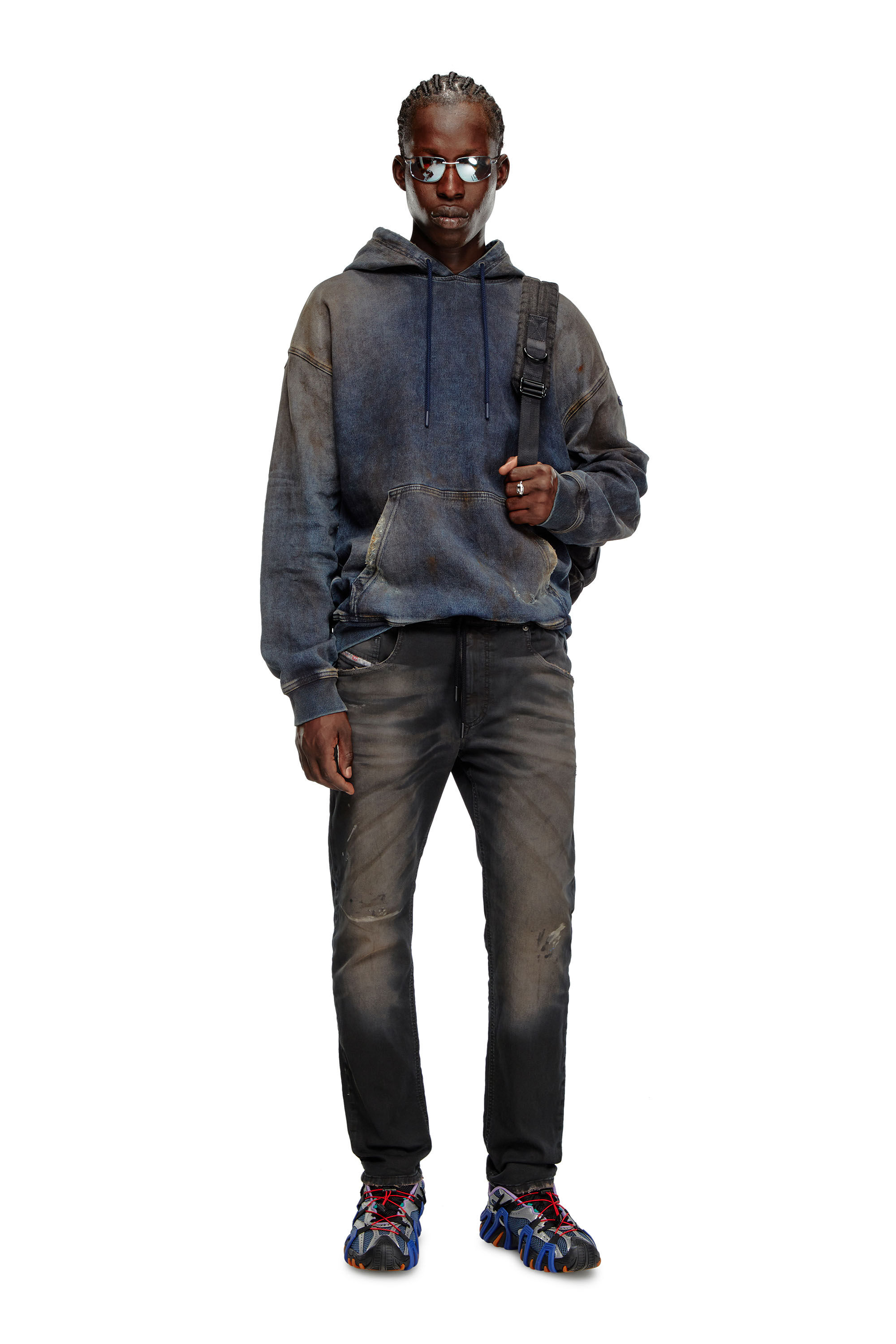 Diesel - Regular 2030 D-Krooley Joggjeans® 068LW Homme, Noir - Image 1