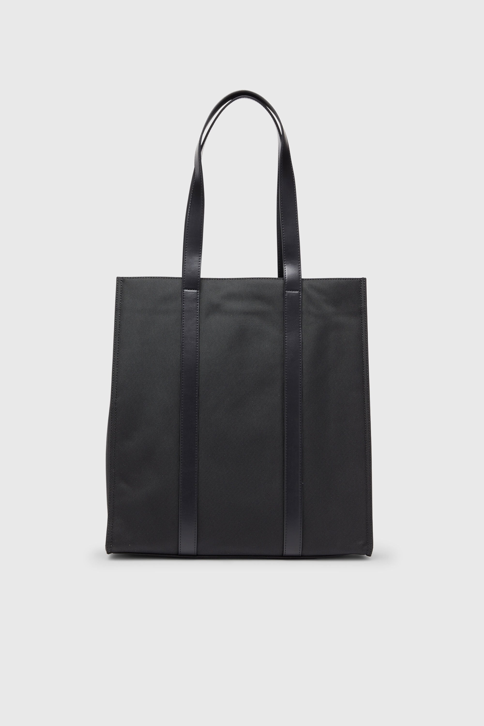 Women's Multi-Pkts - Shopping bag with flap pocket and zip | Black