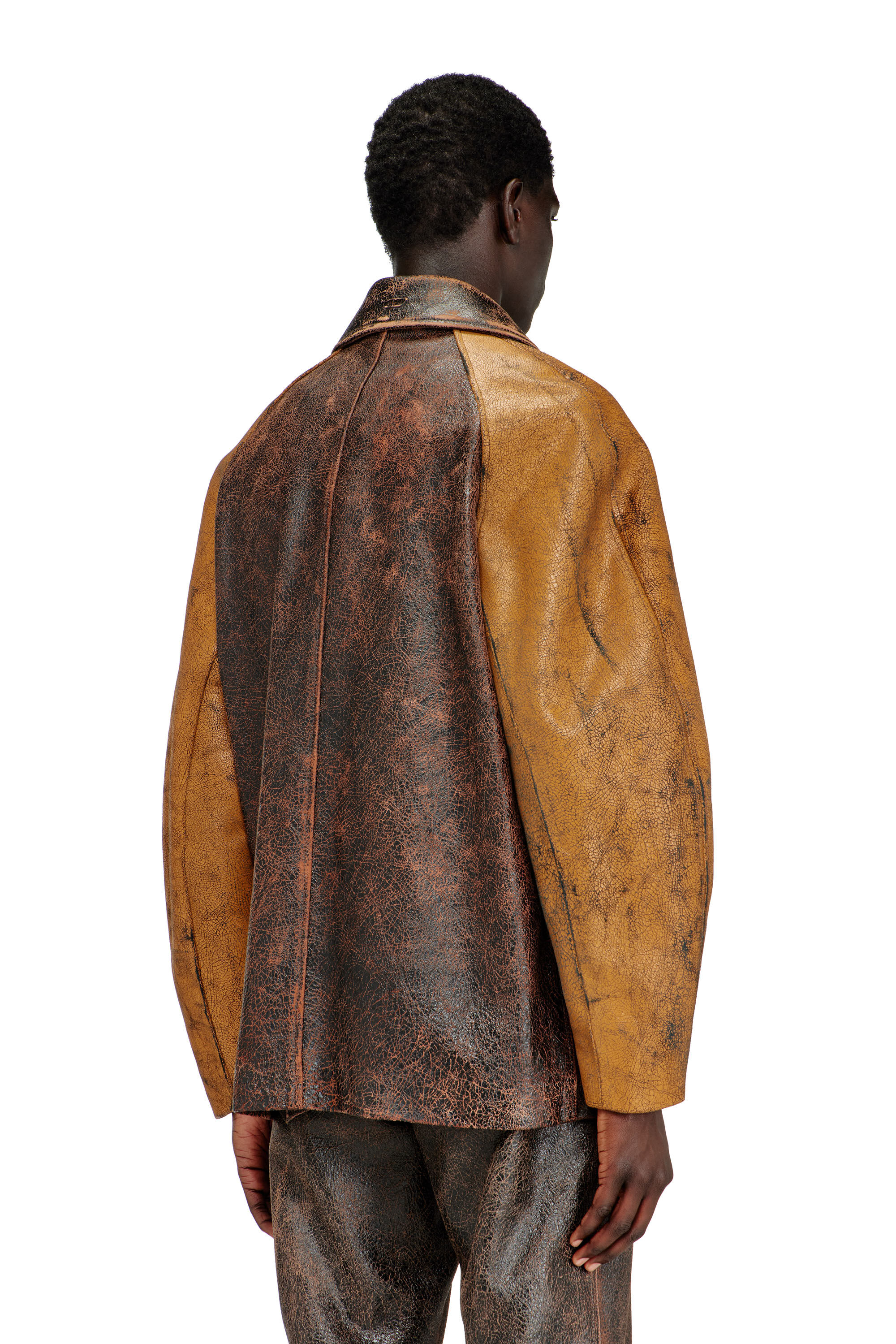 Diesel - L-NAHUN, Man's Cocoon peacoat in crackle leather in Brown - 5