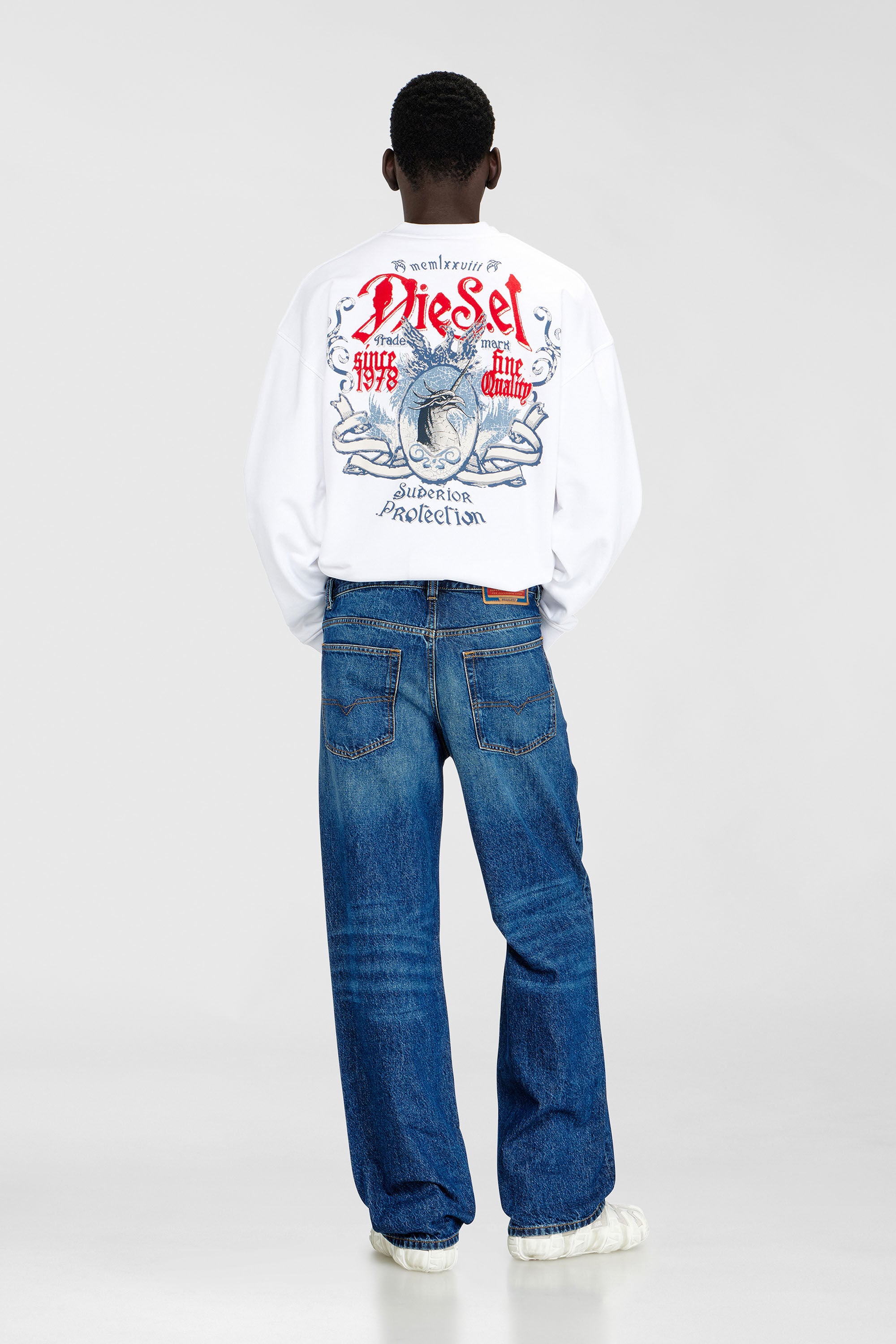 Men's Relaxed Jeans | Low Waist 2001 D-MacroMedium blue | Diesel US