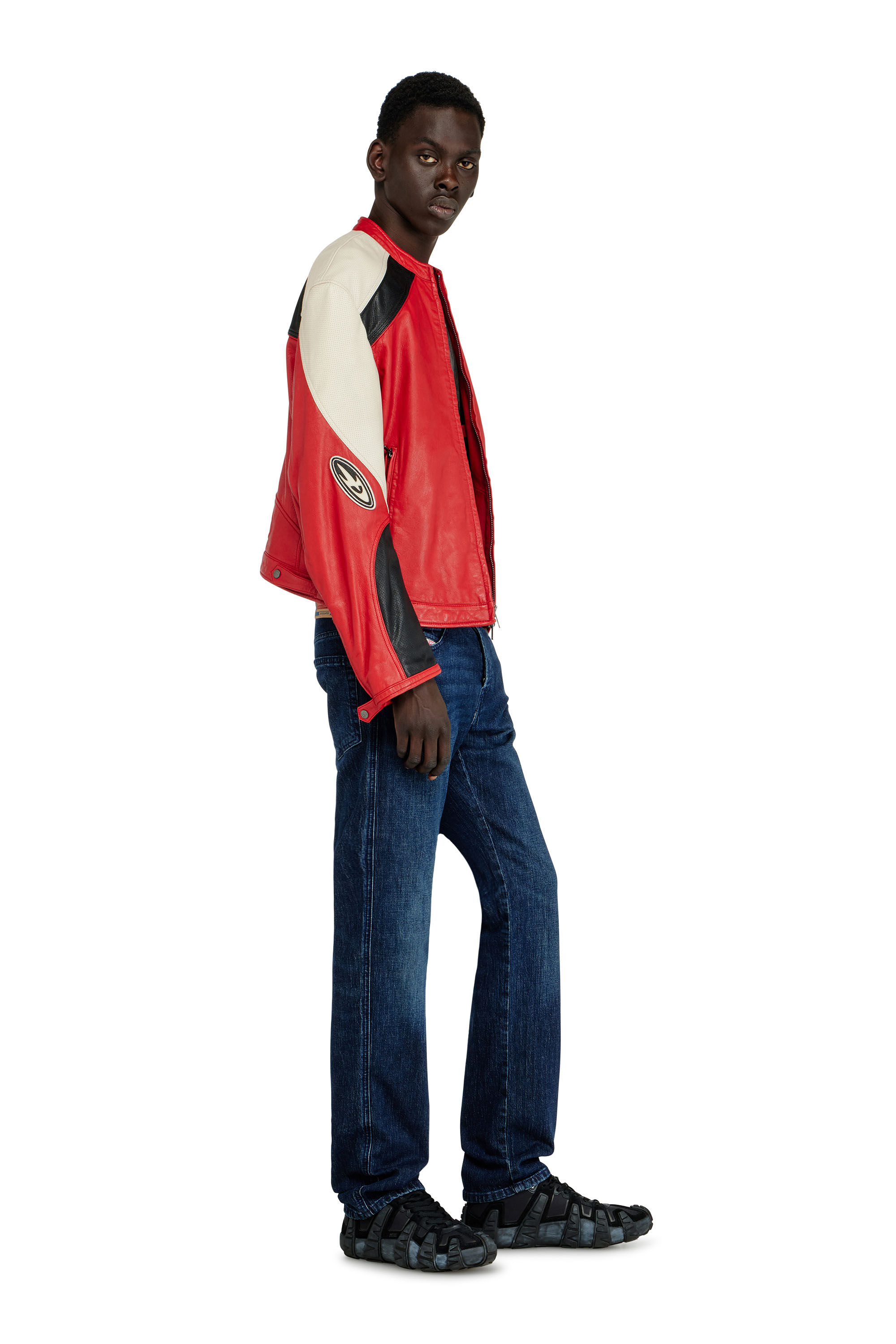 Men's Slim Dark Blue Jeans: Slim Straight Fit | Diesel®
