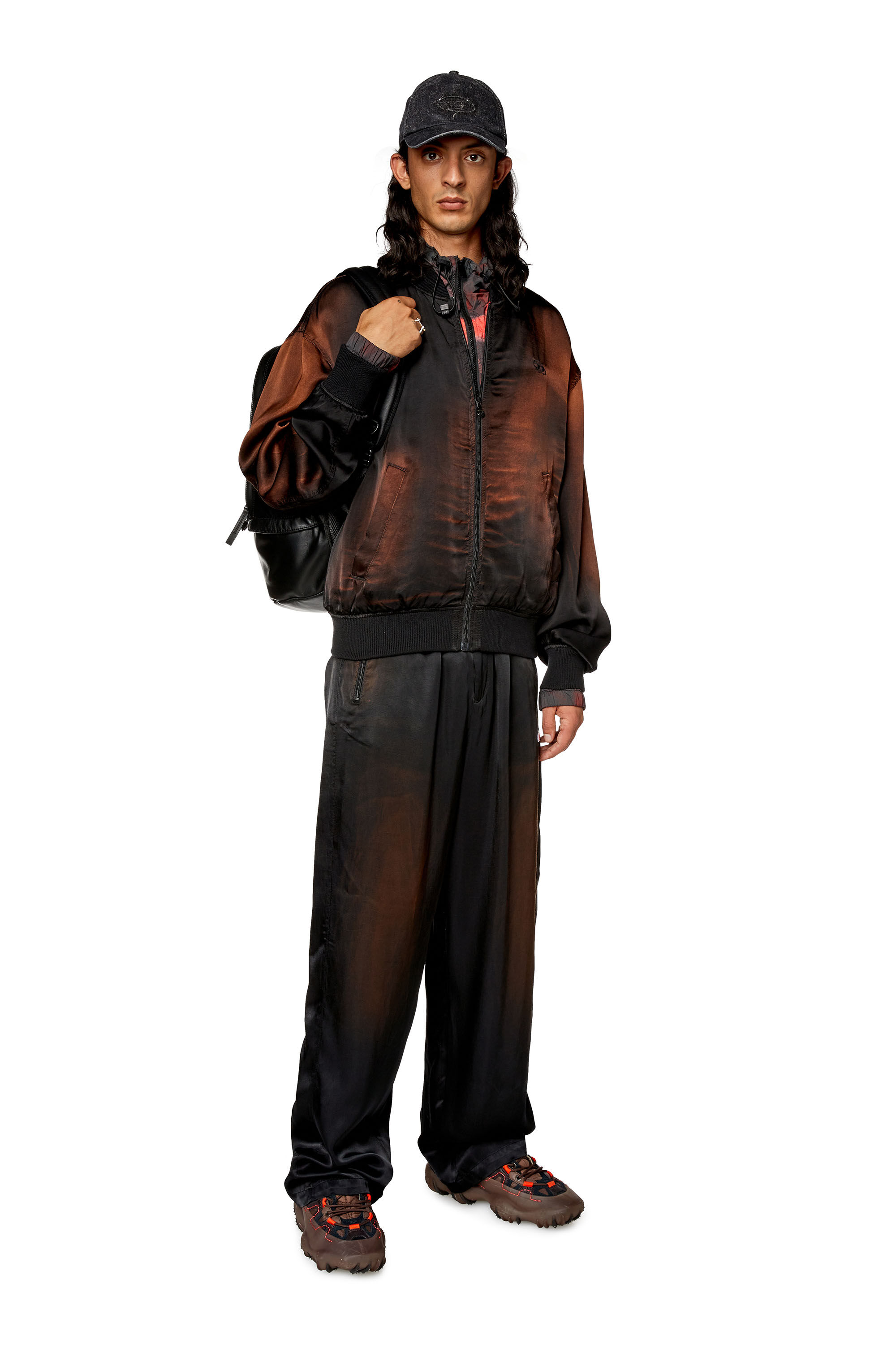 Diesel - P-SMASH, Pantalon en satin solarisé Homme in Noir - 1