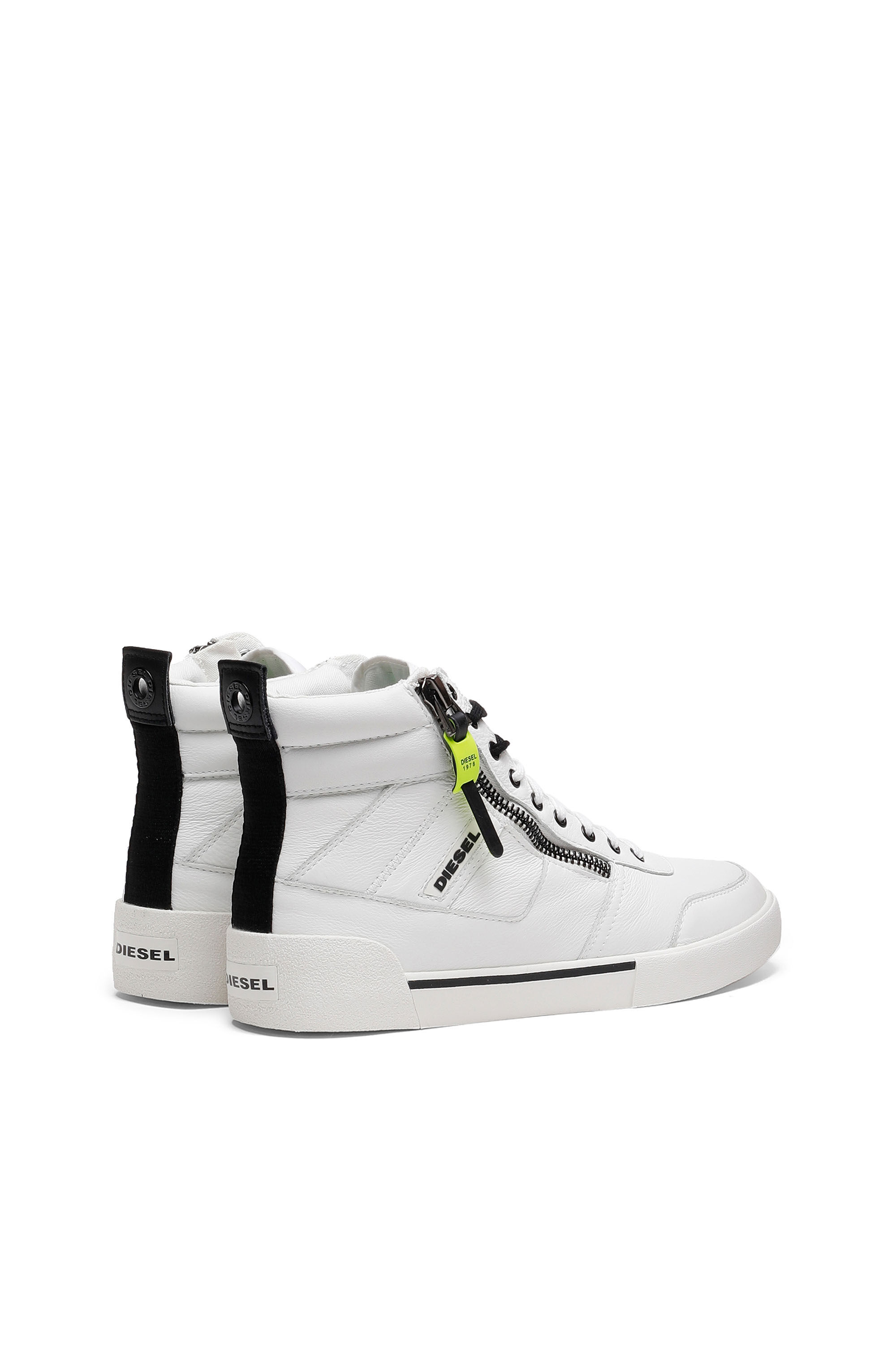 Diesel - S-DVELOWS, S-Dvelows-Sneakers montantes à panneaux en cuir suédé Homme in Blanc - 3