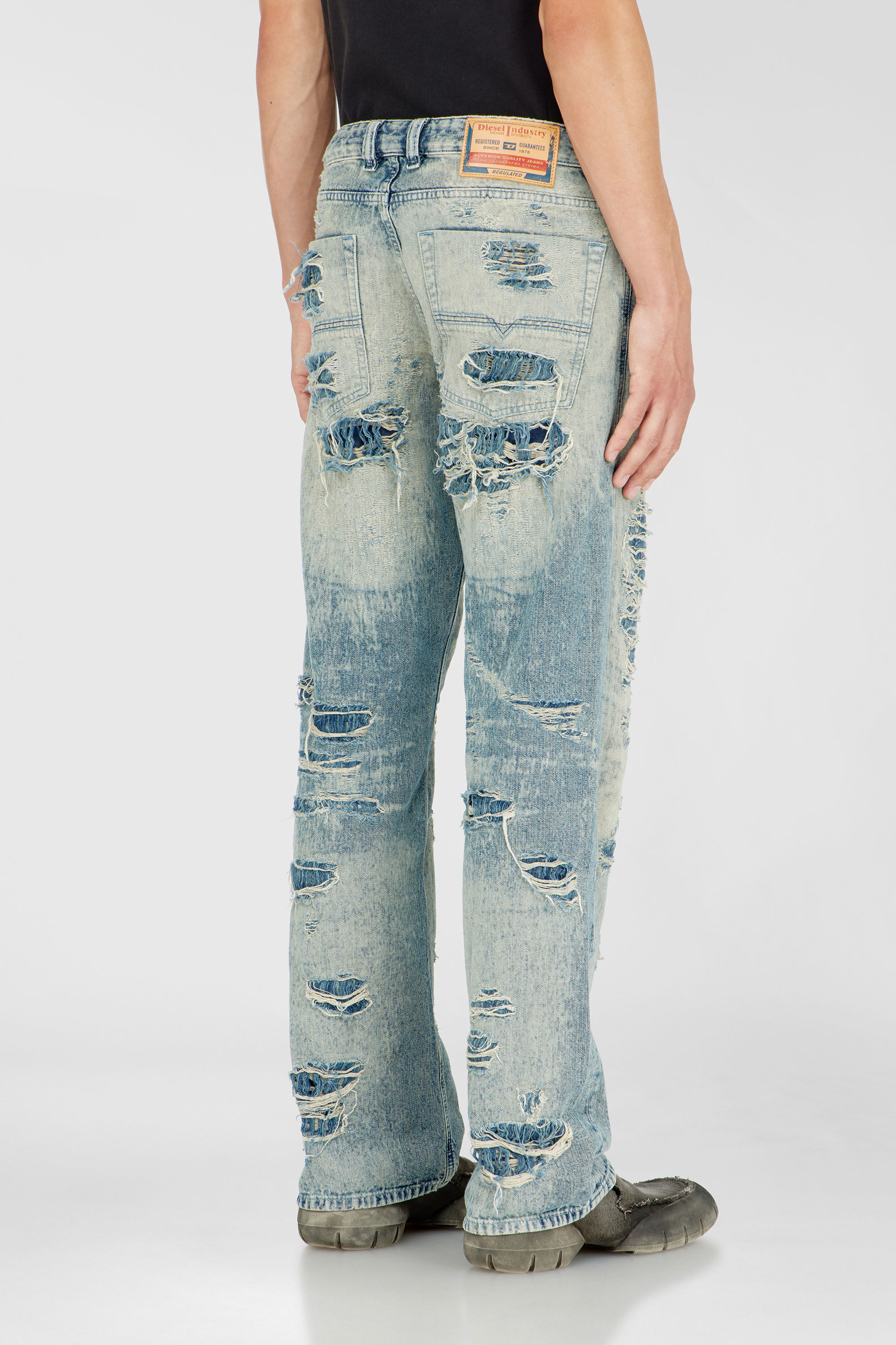 Diesel - Male's Relaxed Jeans 1980 D-Eeper 068YM, Medium Blue - 5