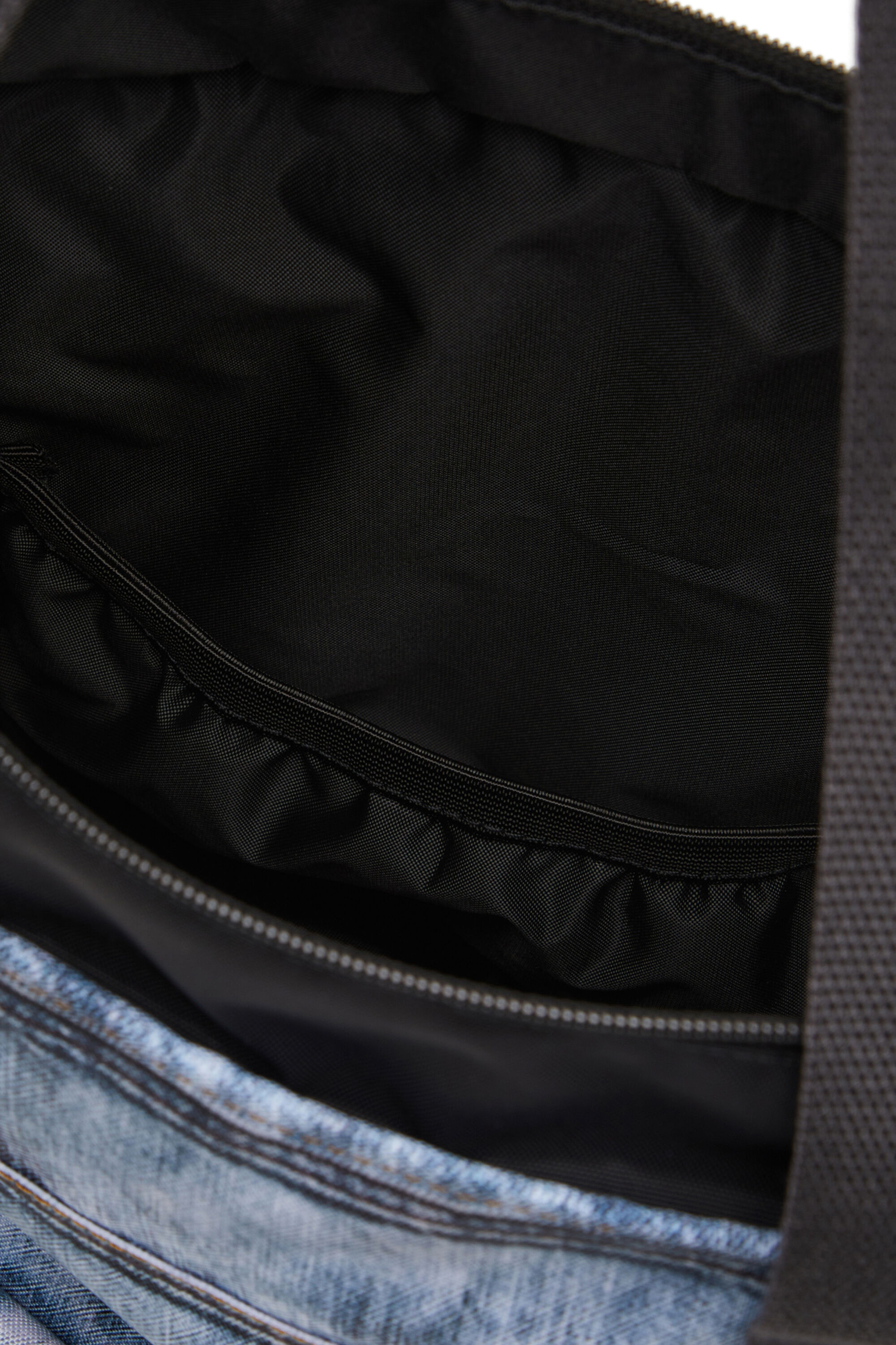 Women's Tote bag in trompe l'oeil denim | Blue | Diesel