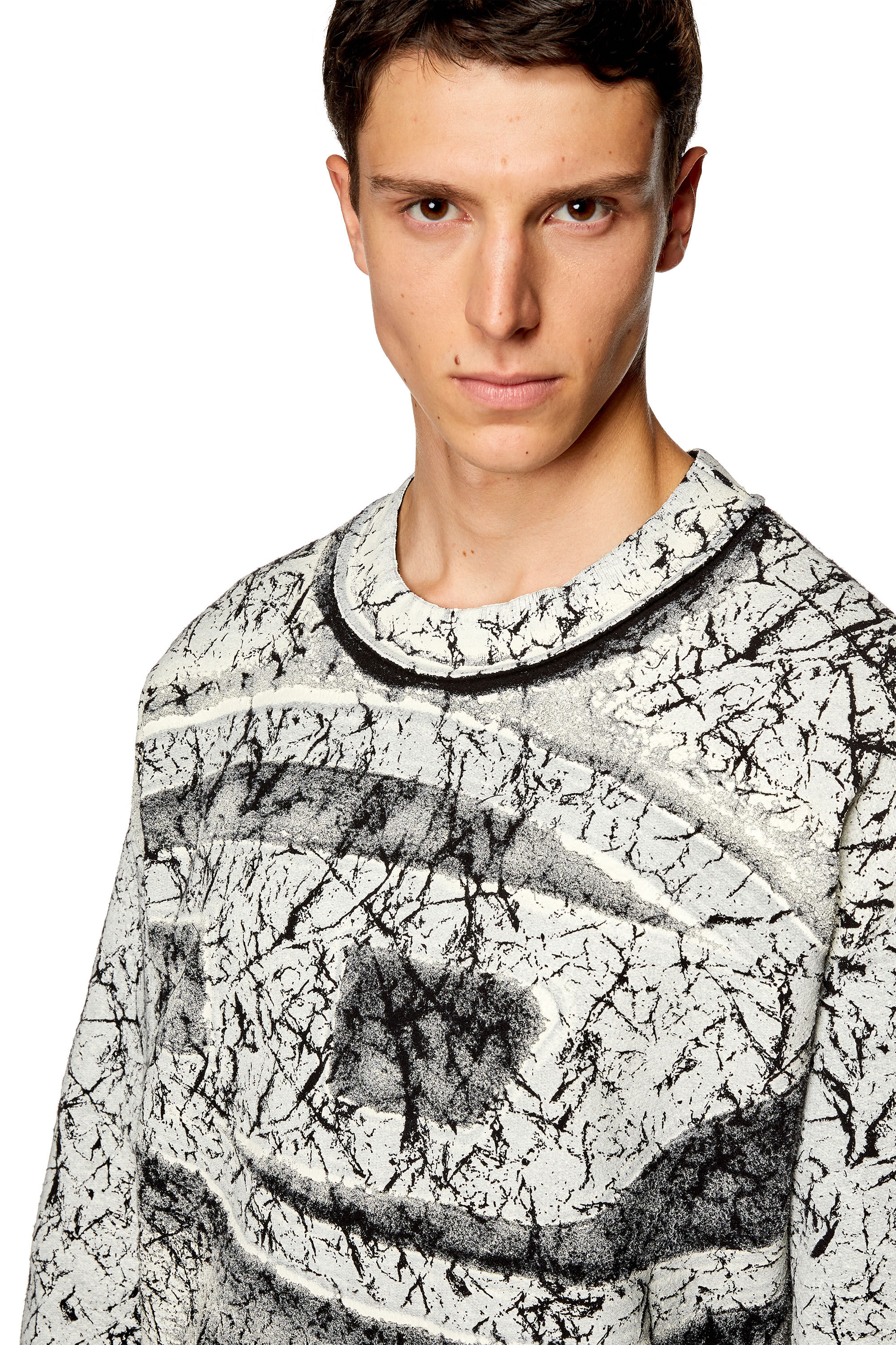 Diesel - S-MACOVAL, Male's Sweatshirt with cracked coating in Black/Grey - 5