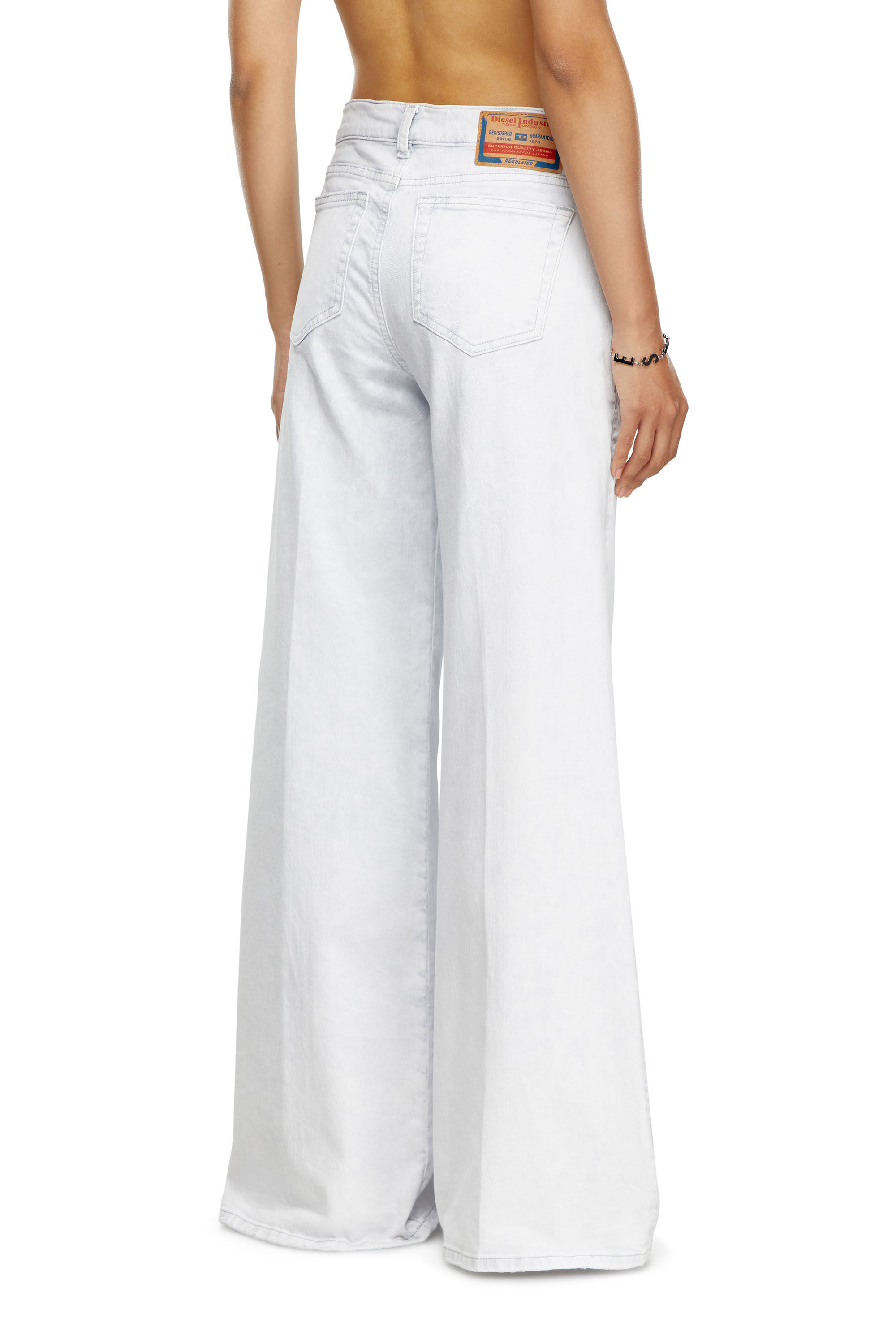 Diesel - Female's Flare Jeans 1978 D-Akemi 0GRDL, Light Blue - 4