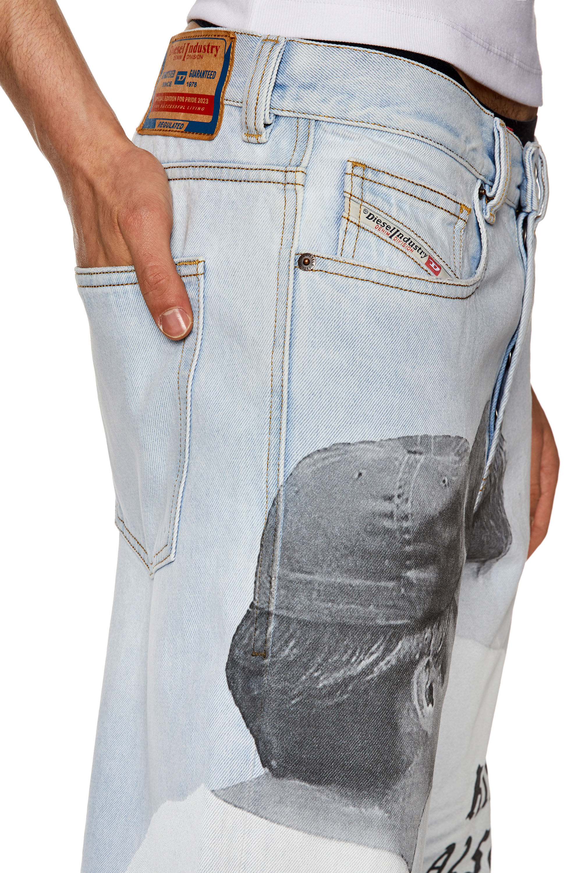 Diesel - Male's Straight Jeans 2010 D-Macs 007U4, Light Blue - 5