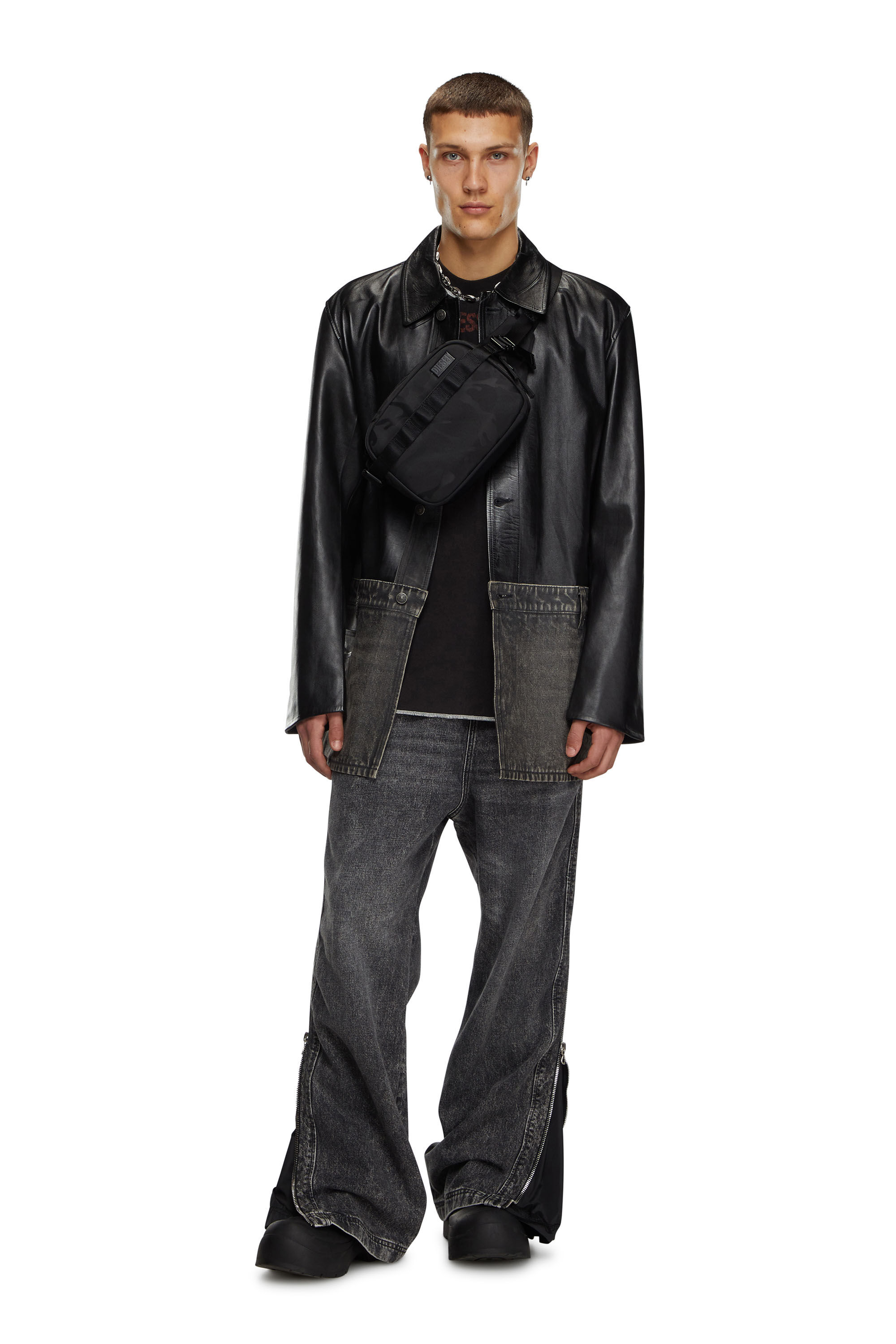 Diesel - DSRT BELTBAG, Dsrt-Sac banane utility en nylon imprimé Homme in Noir - 6