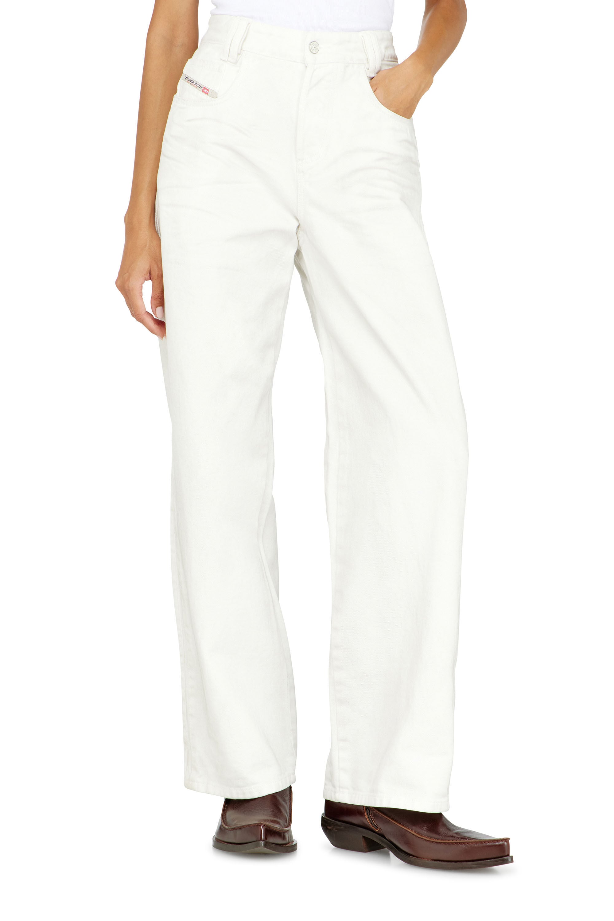 Women's Relaxed Jeans | High Waist 1982 D-Hakou | White | Diesel US