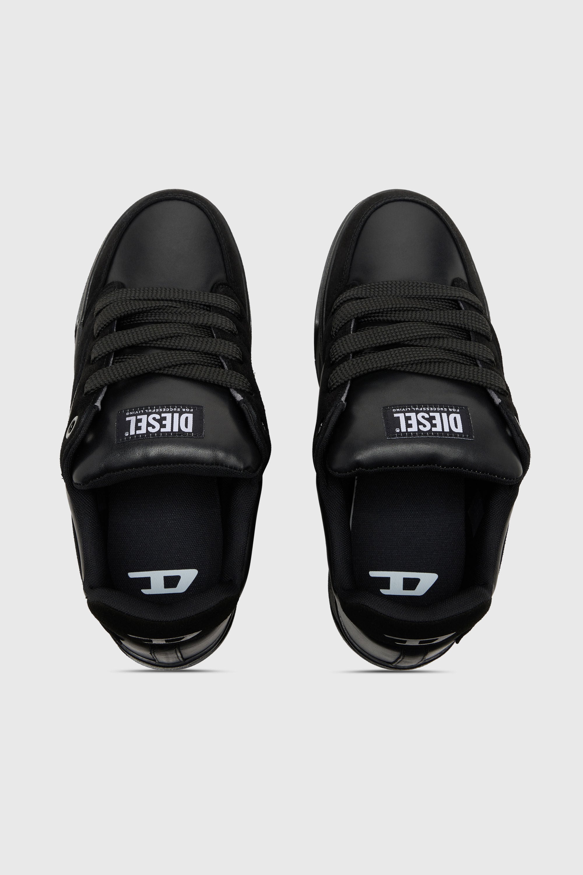 Diesel - S-D-OLLIE LOW, D-Ollie-Zapatillas monocromo en ante y cuero Hombre in Negro - 4