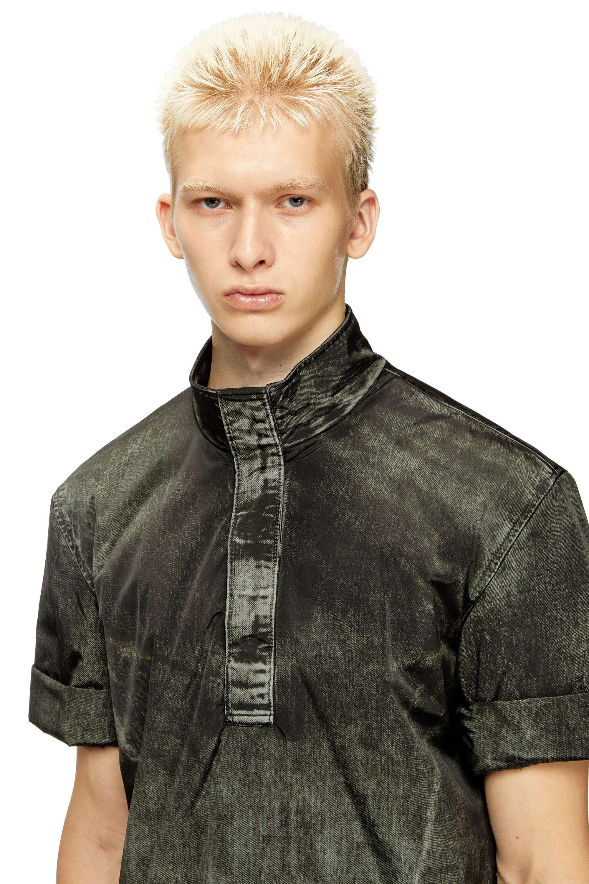 Diesel - J-VALOIS, Veste à manches courtes en nylon effet denim Homme in Noir - 4