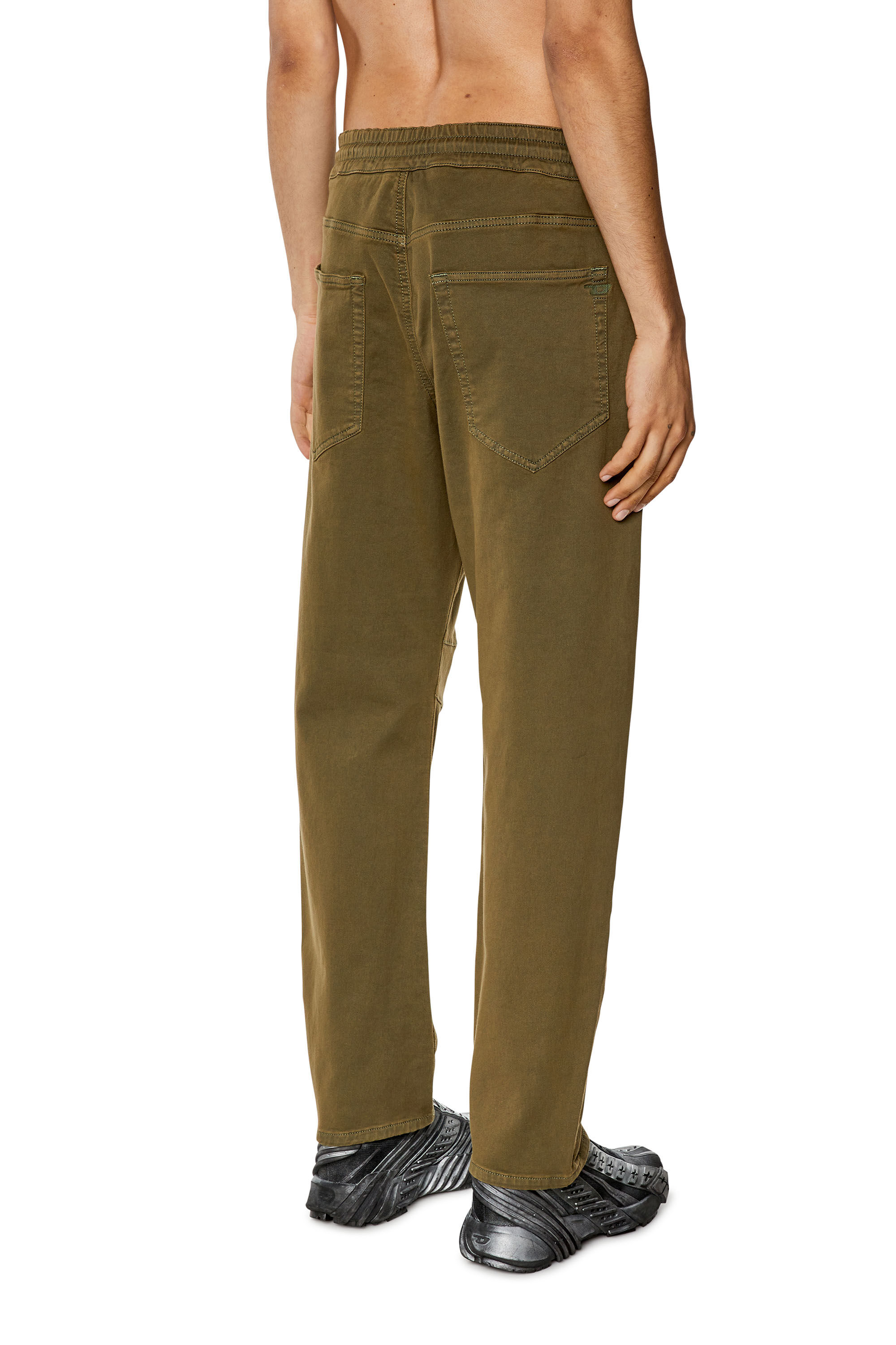 D-Amage JoggJeans® 068DY Man: Tapered Colored Jeans | 新品 DIESEL 