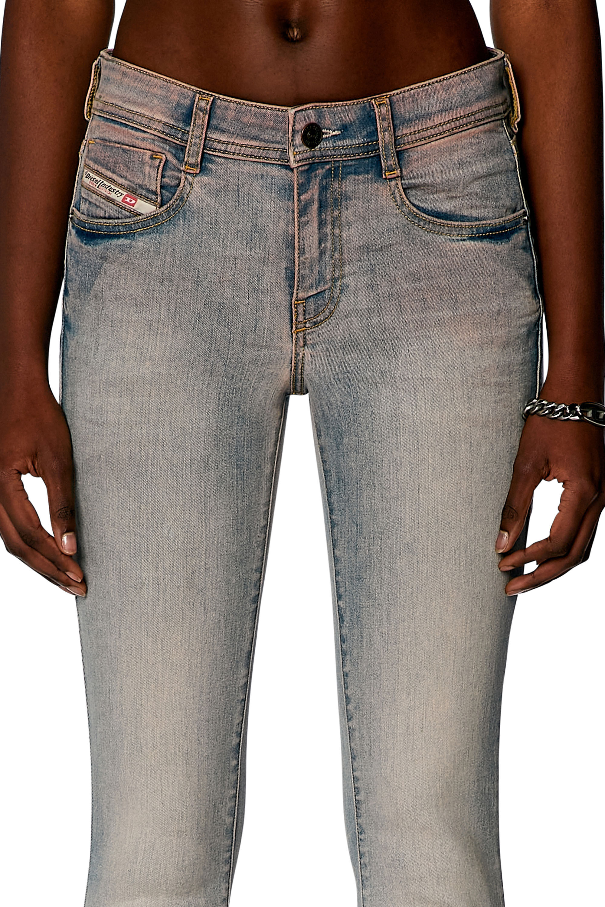 Diesel - Bootcut Jeans 1969 D-Ebbey 0PFAT Femme, Bleu Clair - Image 4