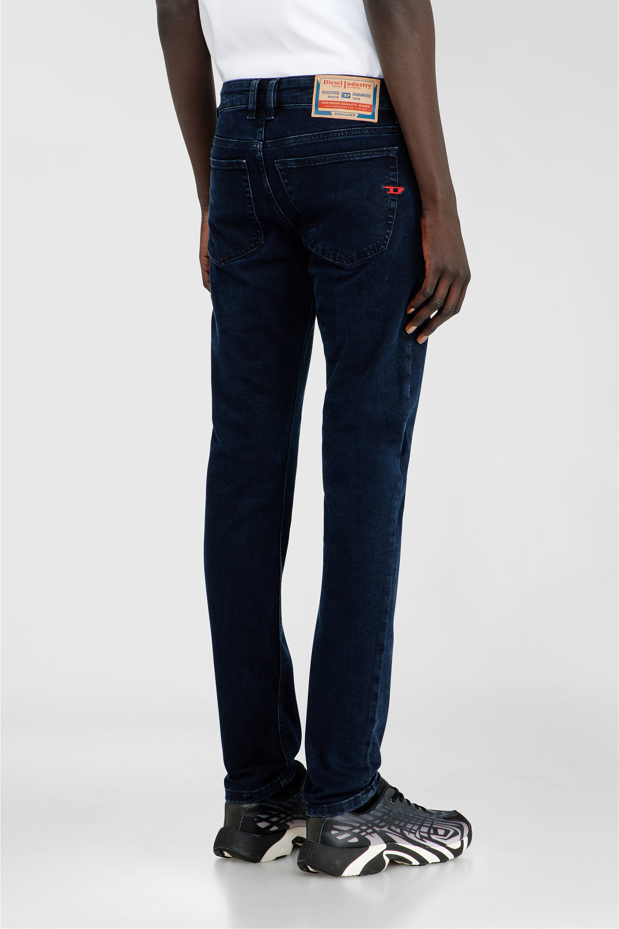 Diesel - Skinny Jeans 1979 Sleenker 0KBBG Homme, Bleu Fonc&eacute; - Image 5