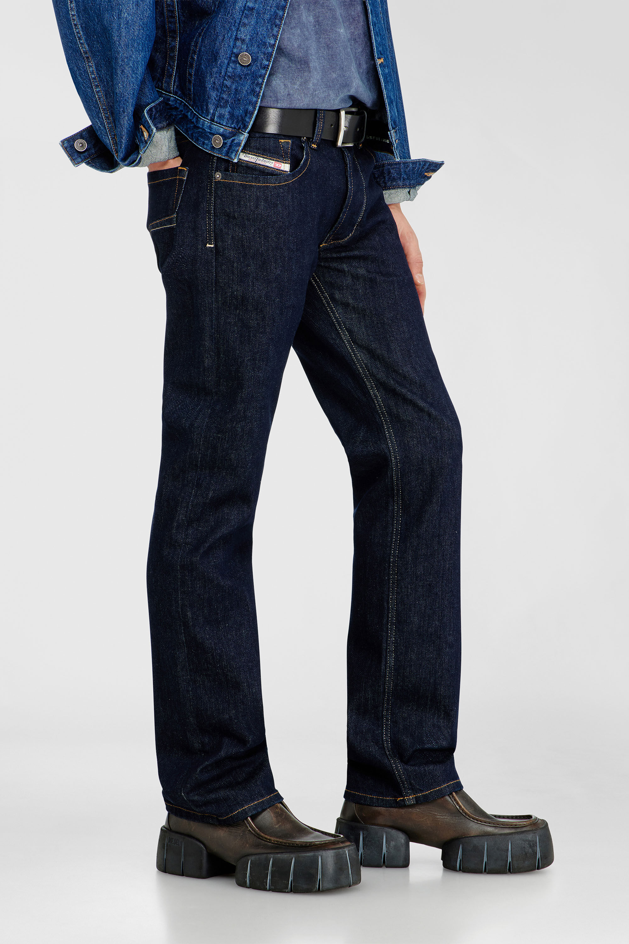 Men's Regular Jeans | Low Waist 1985 LarkeeDark Blue | Diesel US
