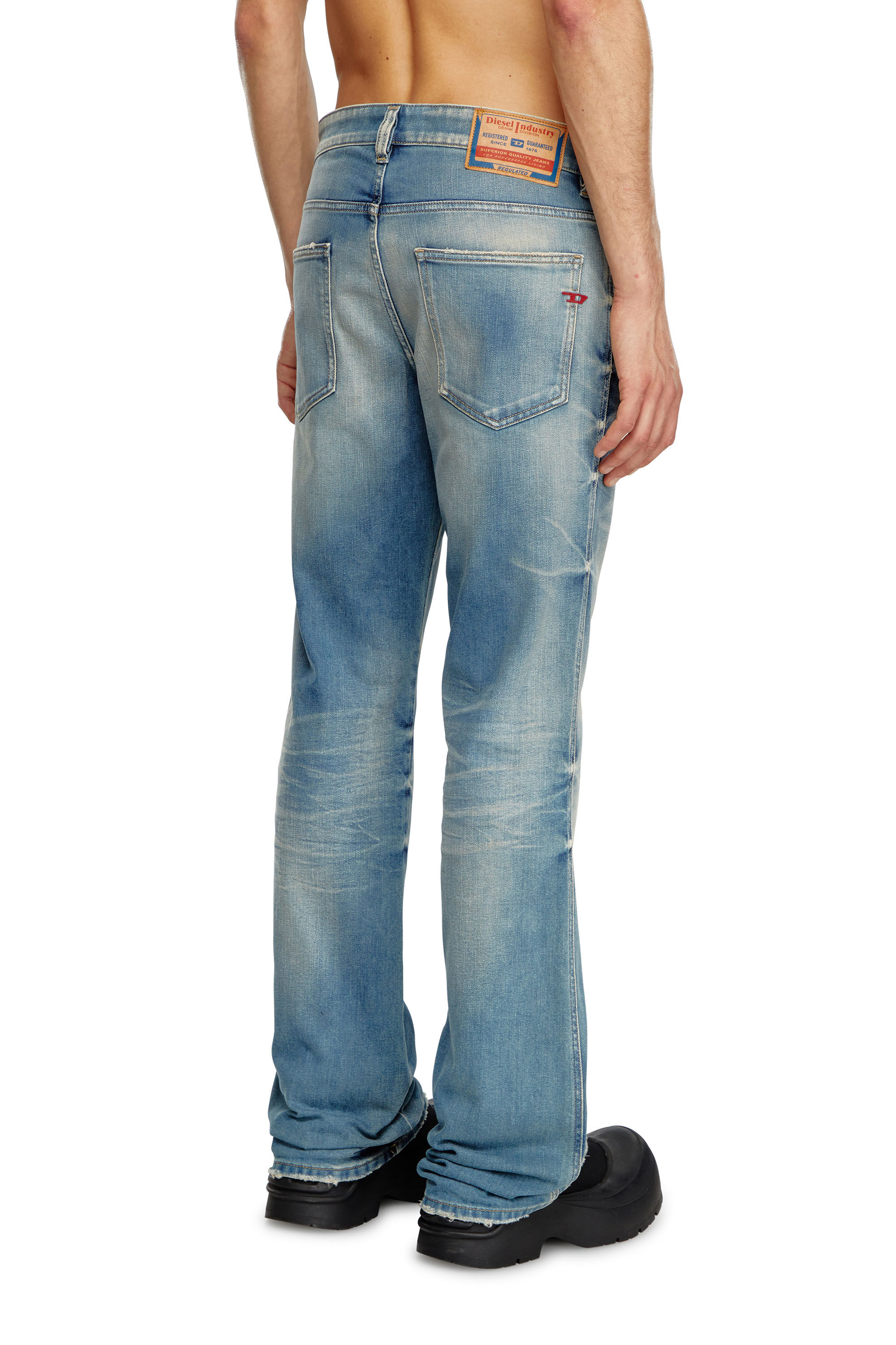 Diesel - Bootcut Jeans 1998 D-Buck 09J62 Homme, Bleu moyen - Image 4